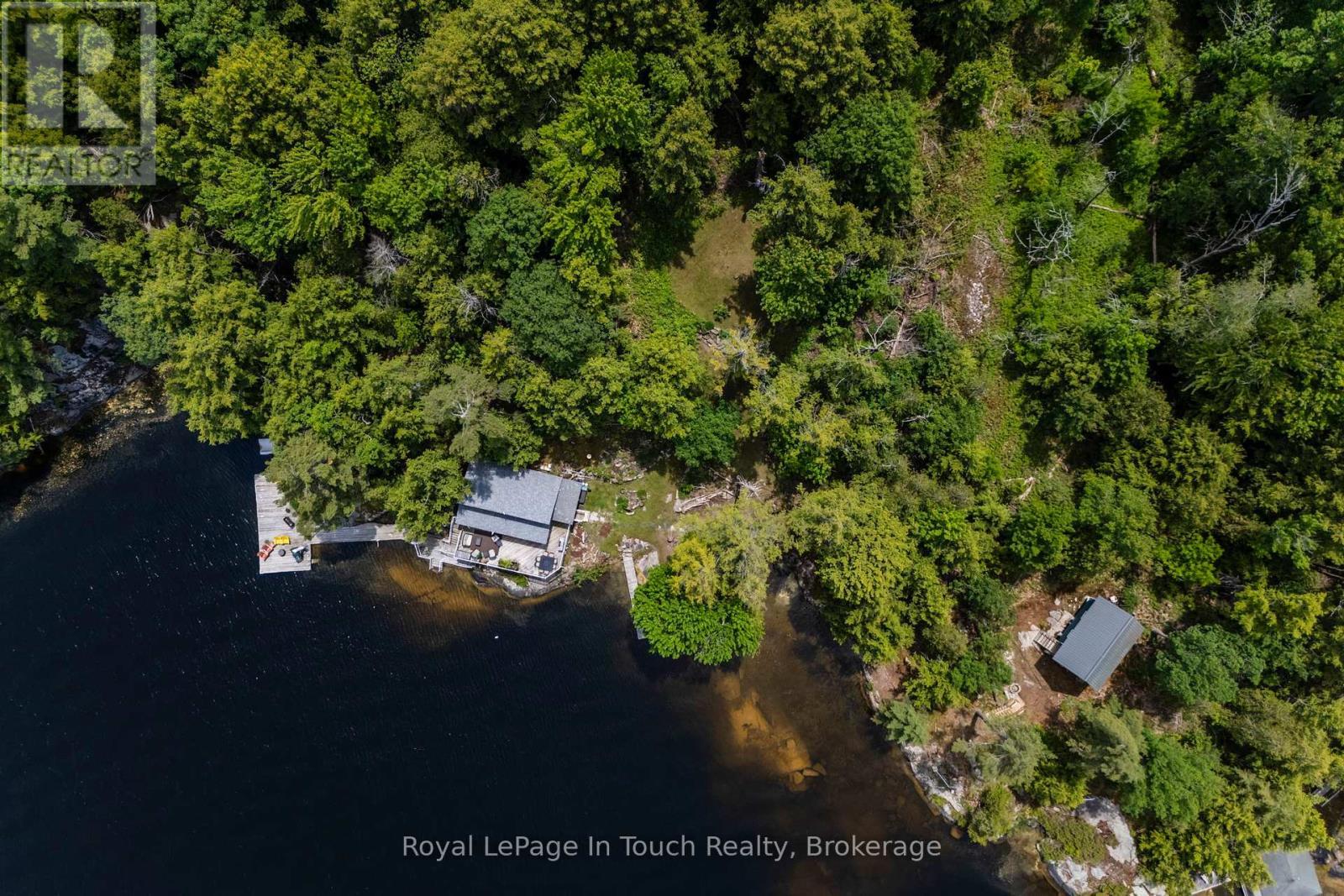 












4 IS 270 SIX MILE LAKE ISLAND

,
Georgian Bay (Baxter),




Ontario
L0K1S0

