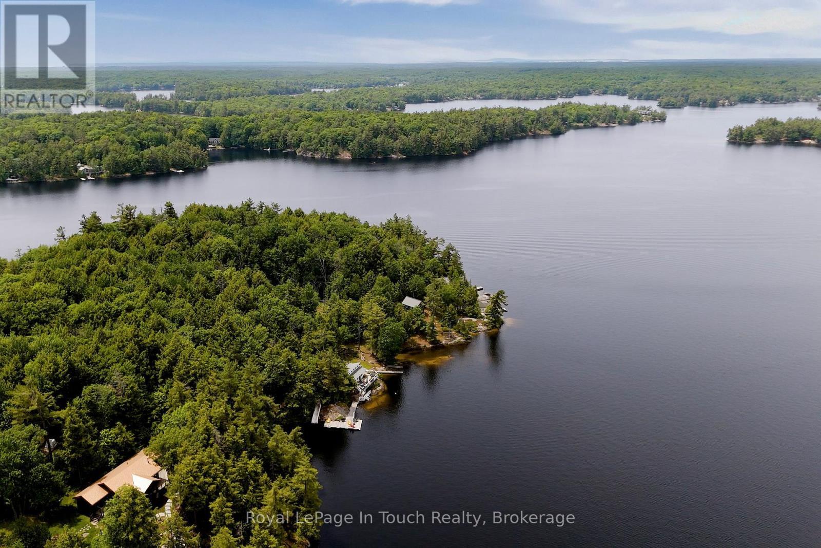 












4 IS 270 SIX MILE LAKE ISLAND

,
Georgian Bay (Baxter),




Ontario
L0K1S0

