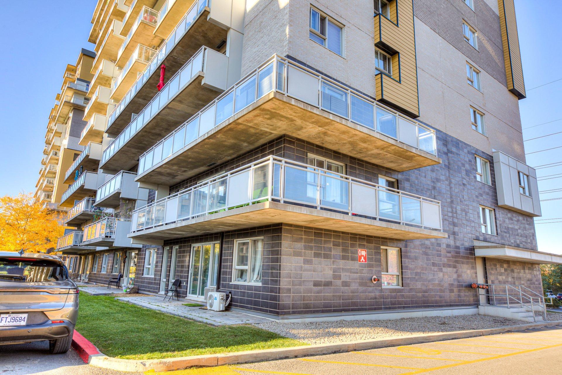 









603


Rue Robert-Élie

, 206,
Laval (Laval-des-Rapides),




QC
H7N3Y9

