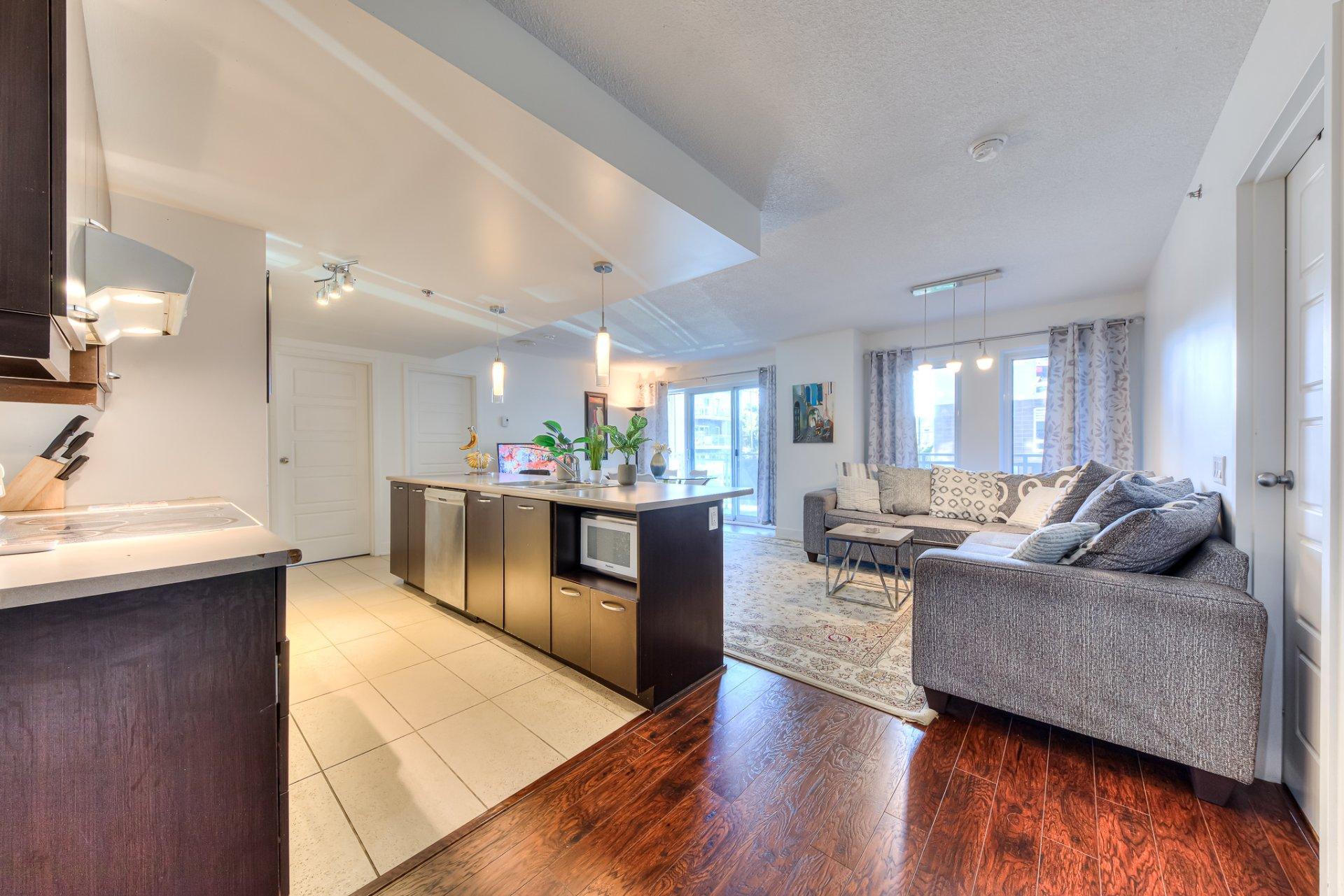 









603


Rue Robert-Élie

, 206,
Laval (Laval-des-Rapides),




QC
H7N3Y9

