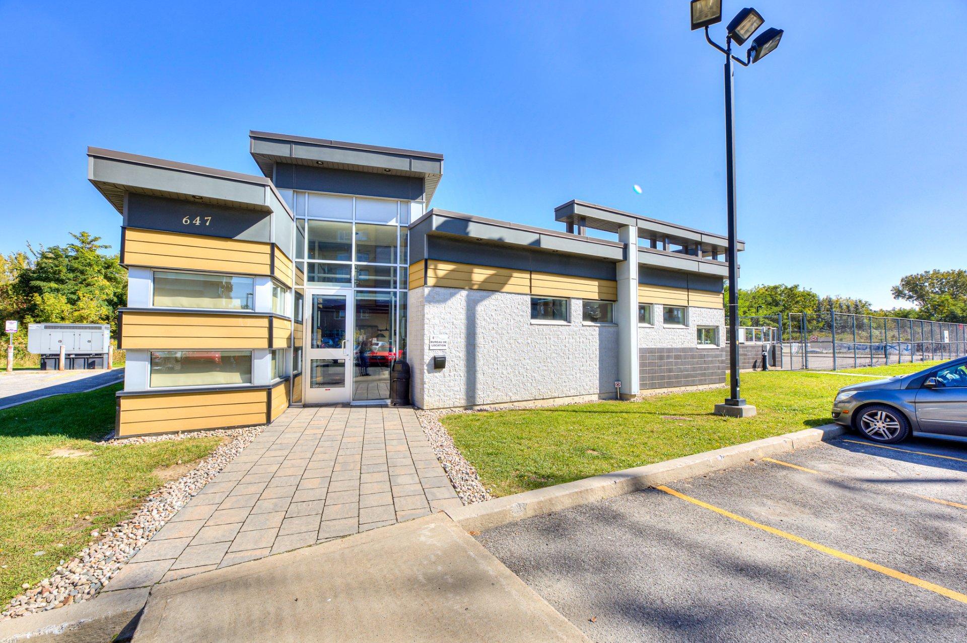









603


Rue Robert-Élie

, 206,
Laval (Laval-des-Rapides),




QC
H7N3Y9


