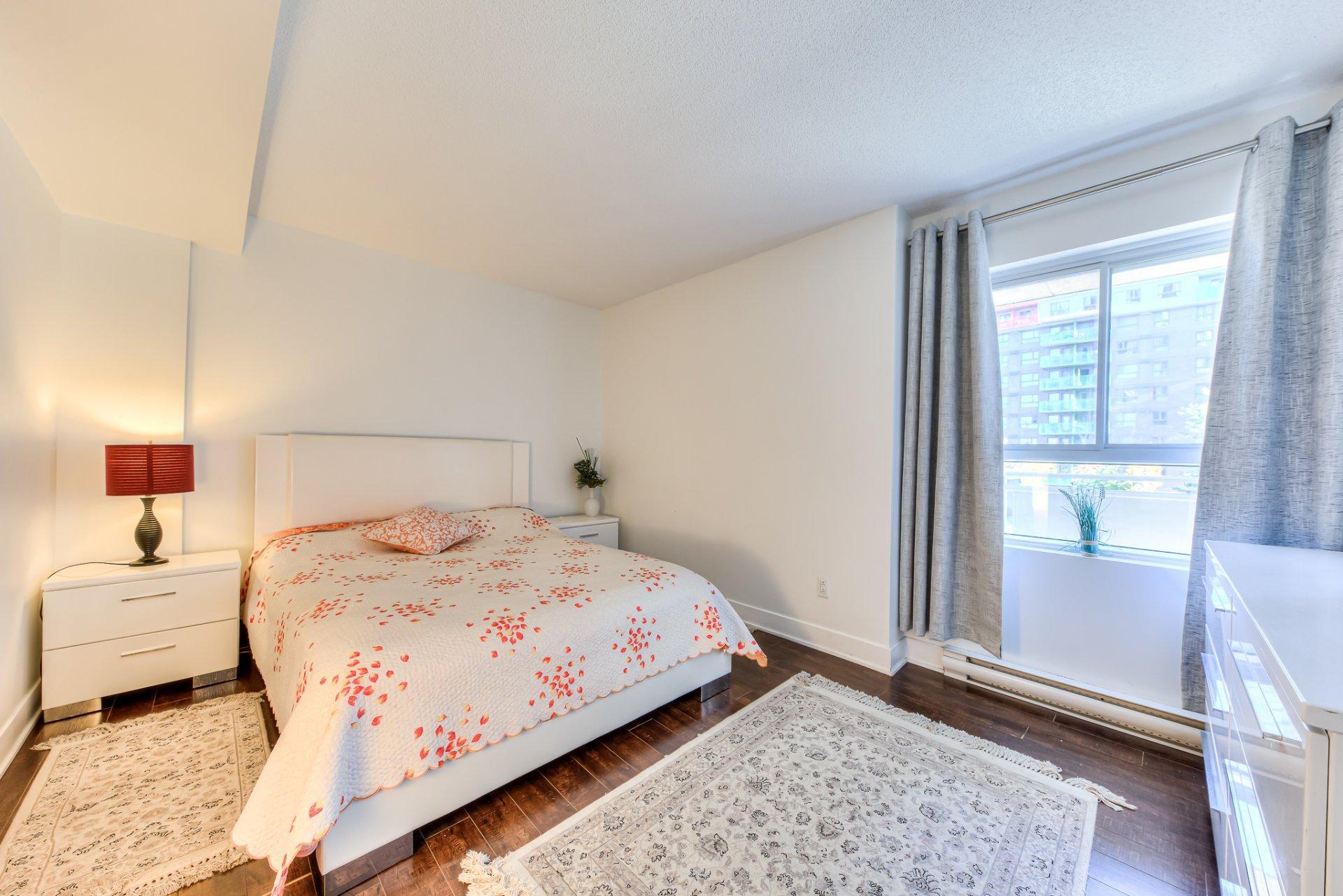 









603


Rue Robert-Élie

, 206,
Laval (Laval-des-Rapides),




QC
H7N3Y9

