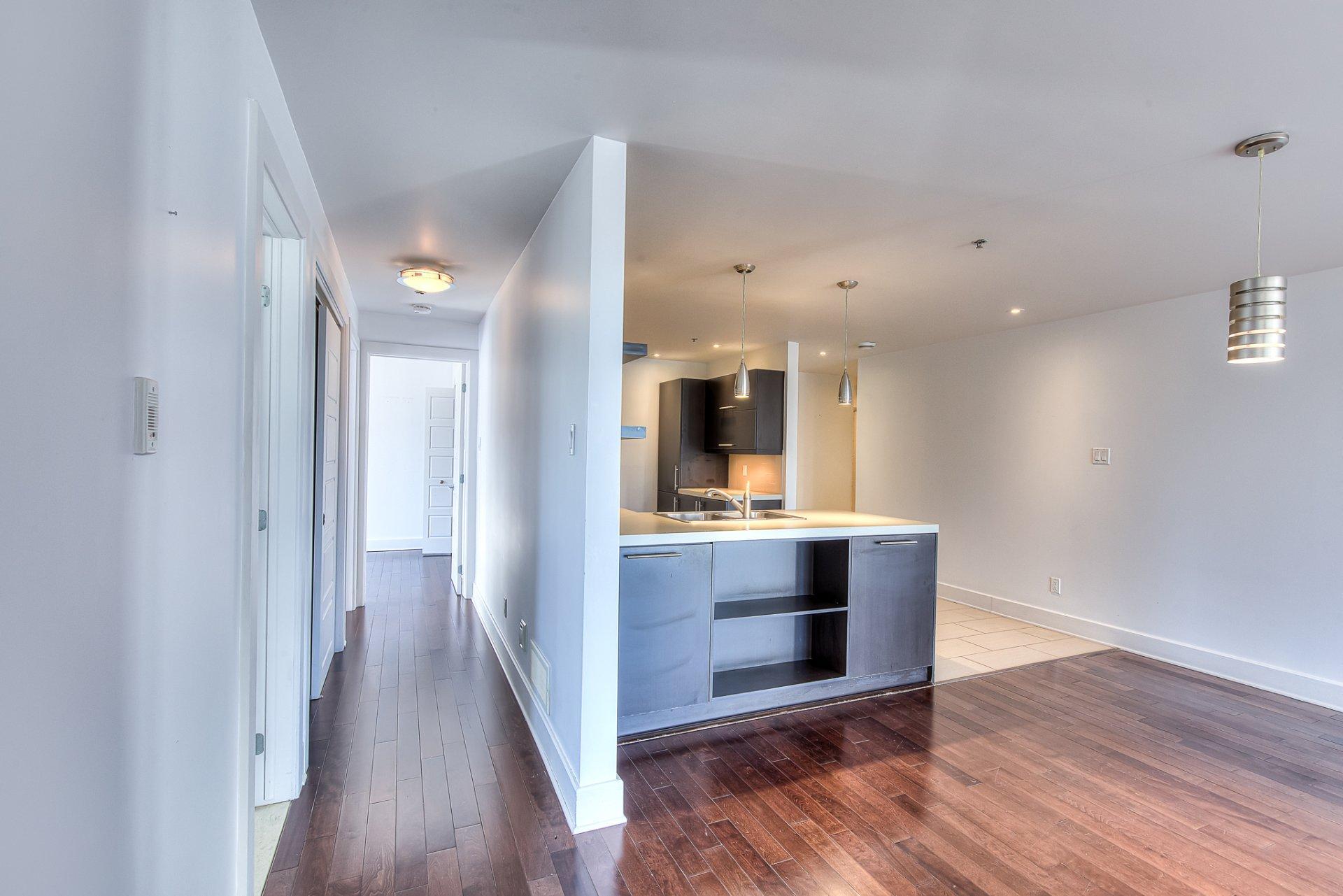 









1335


Rue Graveline

, 301,
Laval (Sainte-Dorothée),




QC
H7Y2J7


