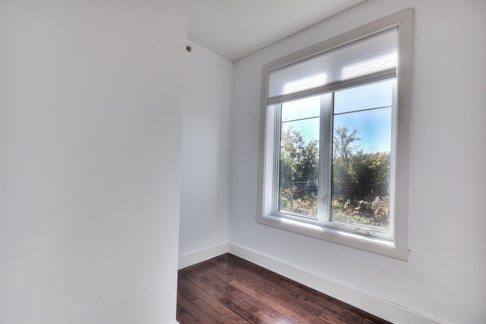 









1335


Rue Graveline

, 301,
Laval (Sainte-Dorothée),




QC
H7Y2J7

