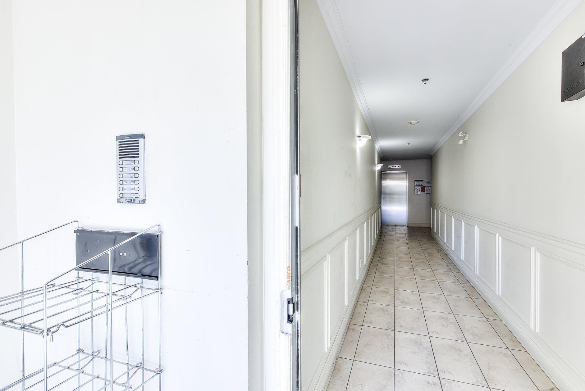









1335


Rue Graveline

, 301,
Laval (Sainte-Dorothée),




QC
H7Y2J7

