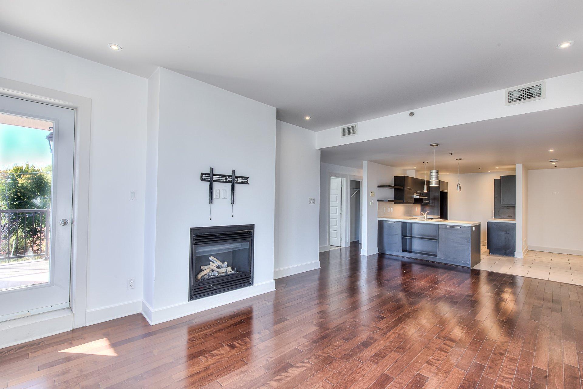 









1335


Rue Graveline

, 301,
Laval (Sainte-Dorothée),




QC
H7Y2J7

