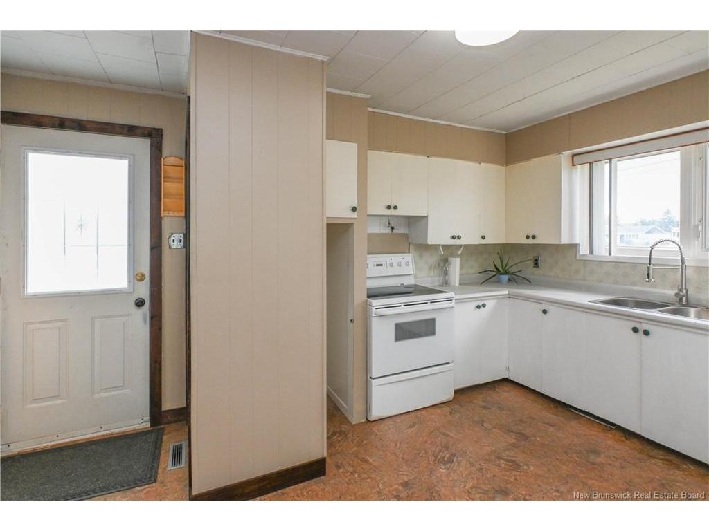 









12072


11

RTE,
Village-Blanchard,




NB
E8P 1R8


