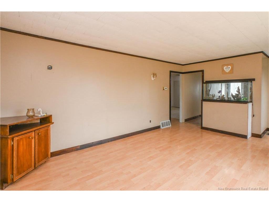 









12072


11

RTE,
Village-Blanchard,




NB
E8P 1R8


