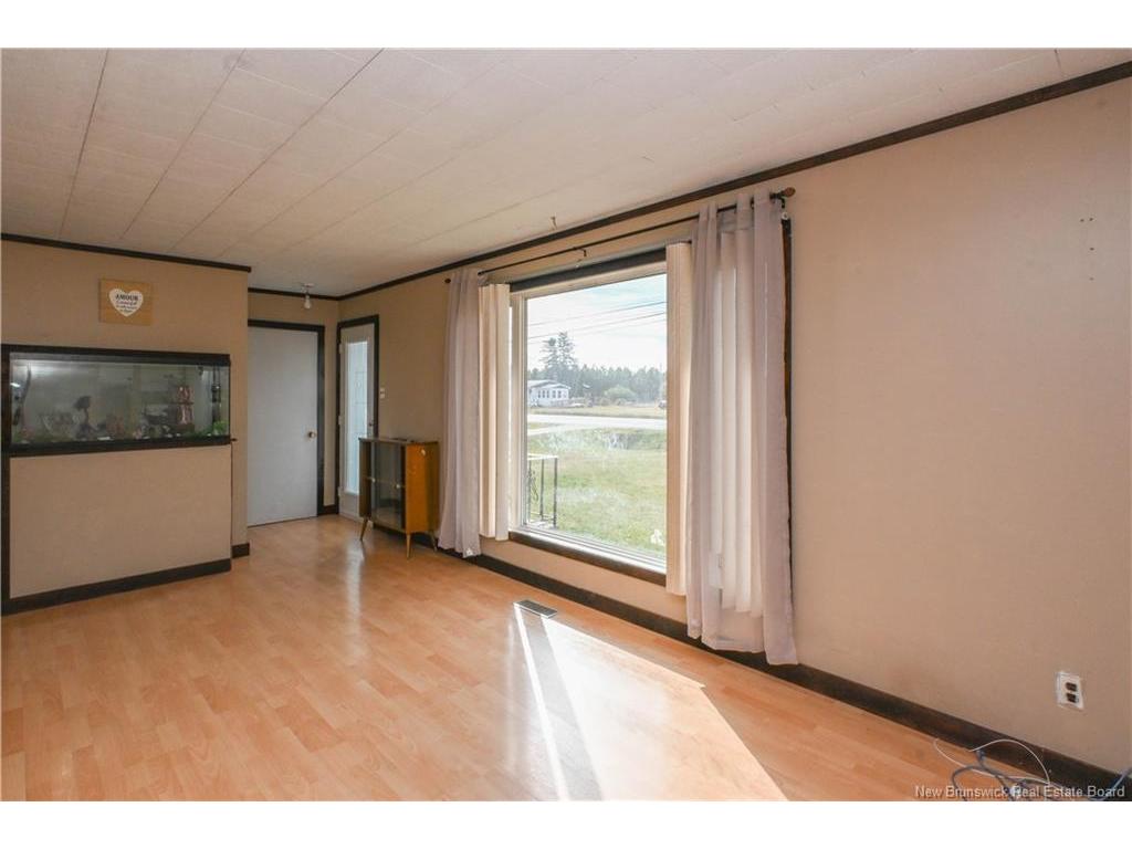 









12072


11

RTE,
Village-Blanchard,




NB
E8P 1R8

