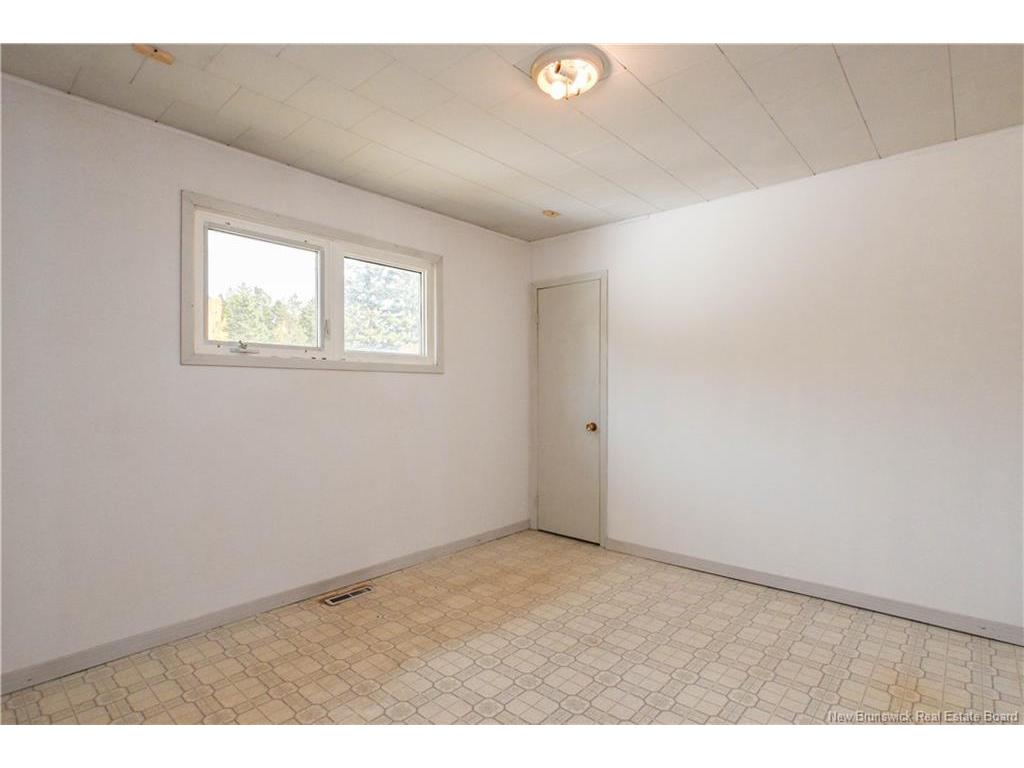









12072


11

RTE,
Village-Blanchard,




NB
E8P 1R8

