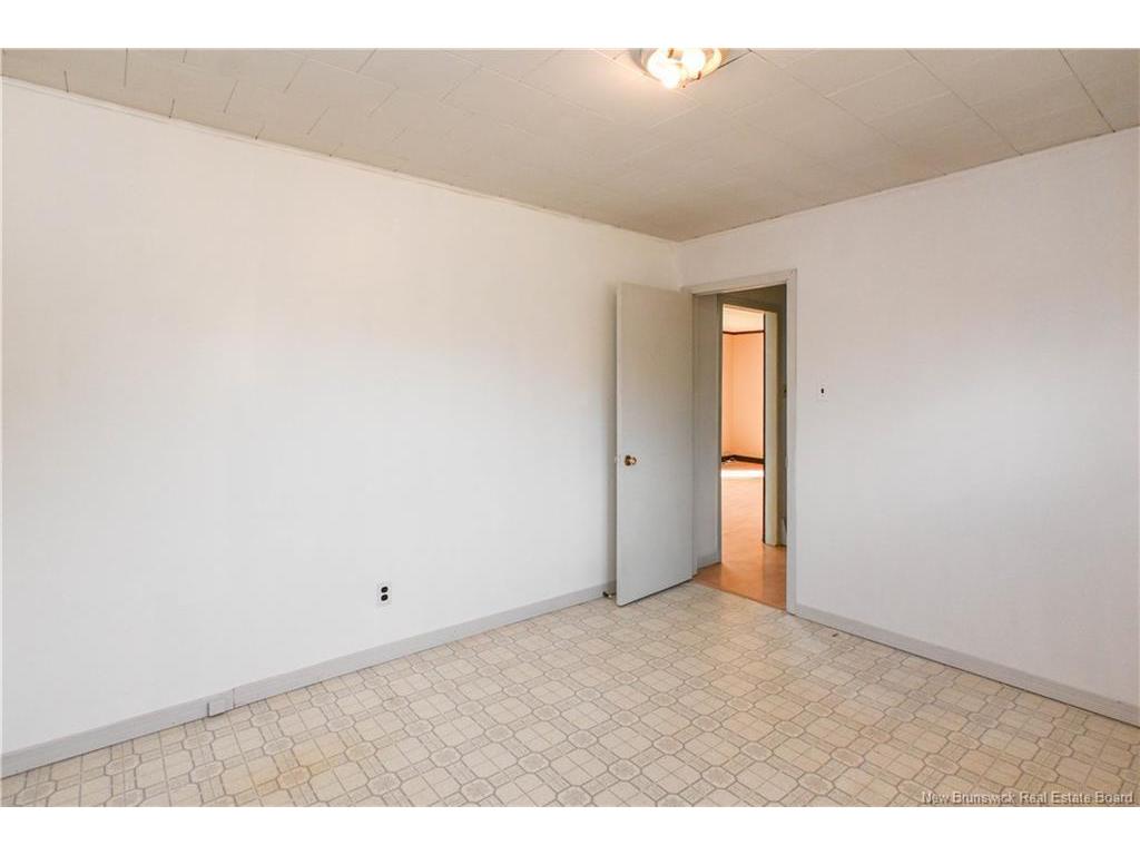 









12072


11

RTE,
Village-Blanchard,




NB
E8P 1R8

