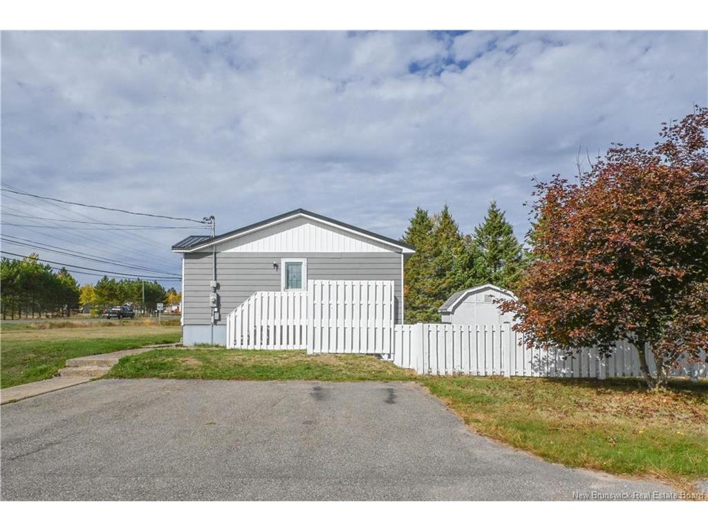 









12072


11

RTE,
Village-Blanchard,




NB
E8P 1R8

