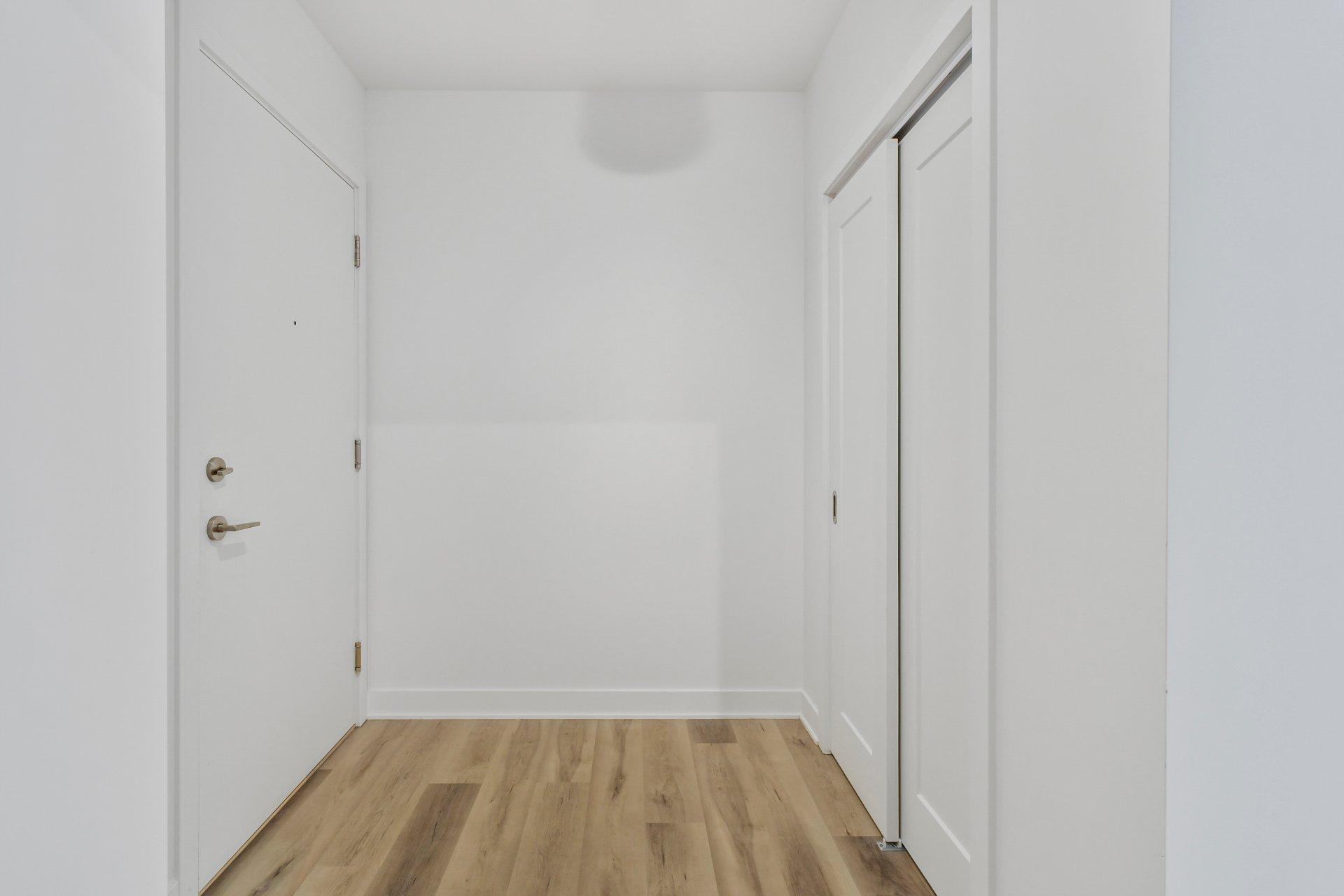 









2121


Av. Papineau

, 302,
Montréal (Ville-Marie),




QC
H2K4J5

