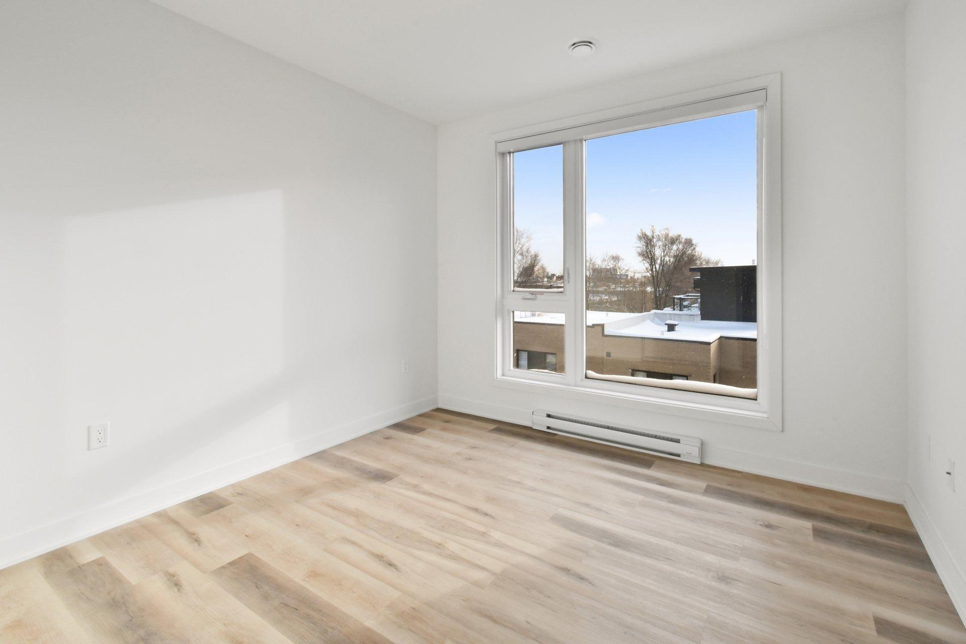 









2121


Av. Papineau

, 211,
Montréal (Ville-Marie),




QC
H2K4J5

