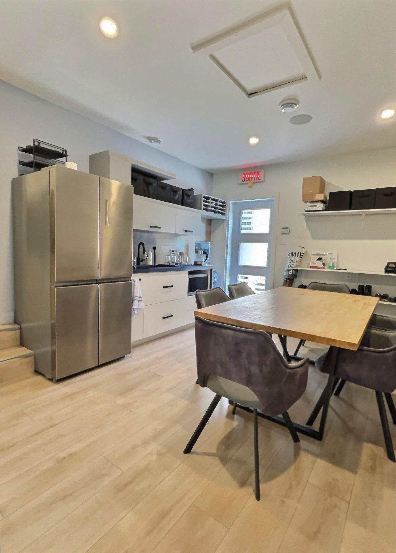 









953


Boul. Thibeau

,
Trois-Rivières,




QC
G8T7B1

