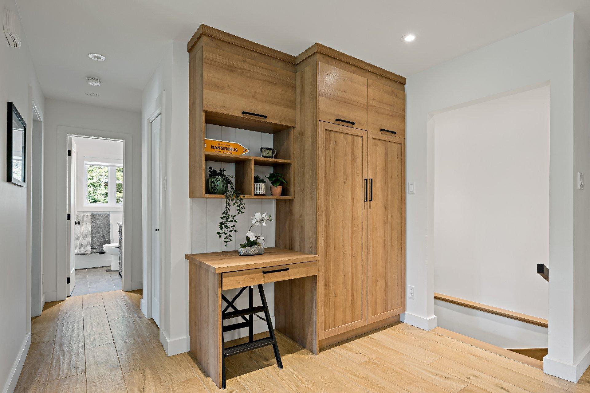 









144


Rue Richer

,
Mont-Tremblant,




QC
J8E1N1

