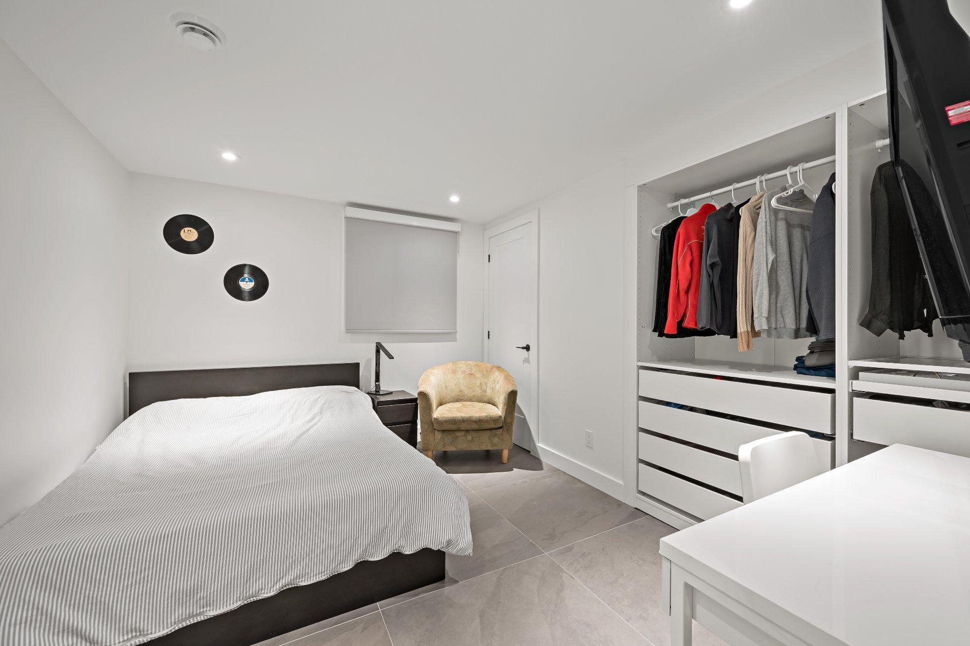 









144


Rue Richer

,
Mont-Tremblant,




QC
J8E1N1

