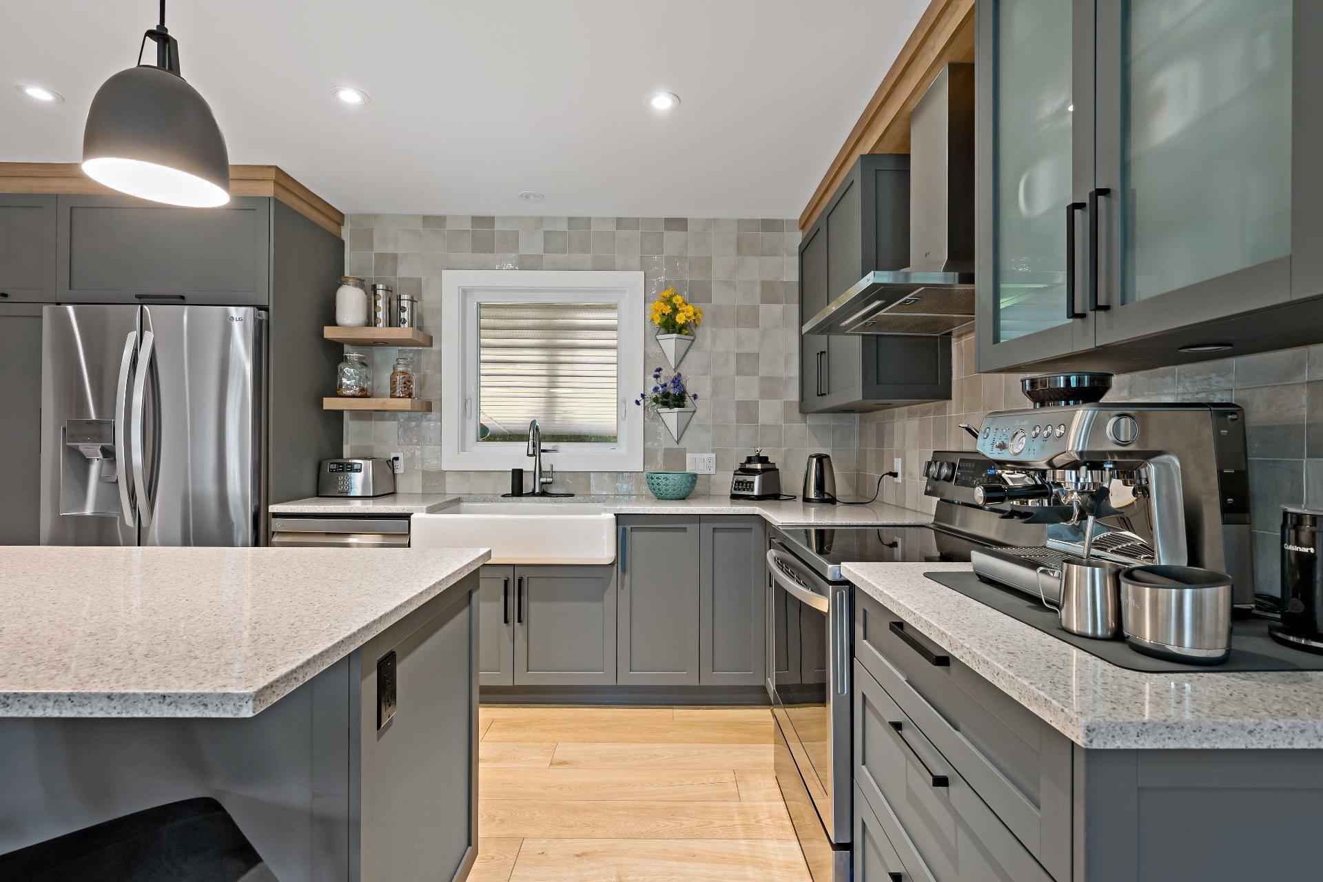 









144


Rue Richer

,
Mont-Tremblant,




QC
J8E1N1

