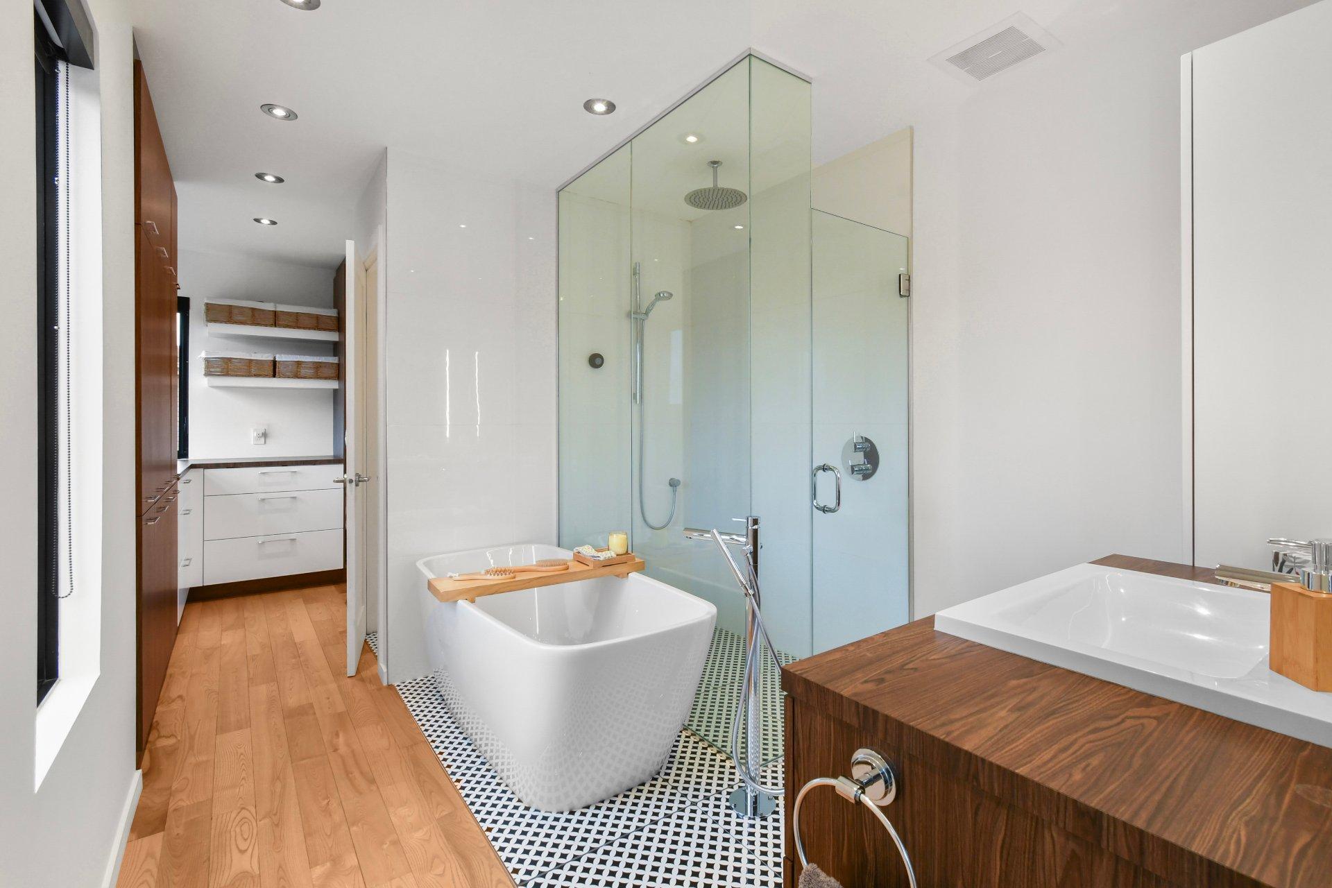 









34


Rue des Arondelles

,
Varennes,




QC
J3X0A8

