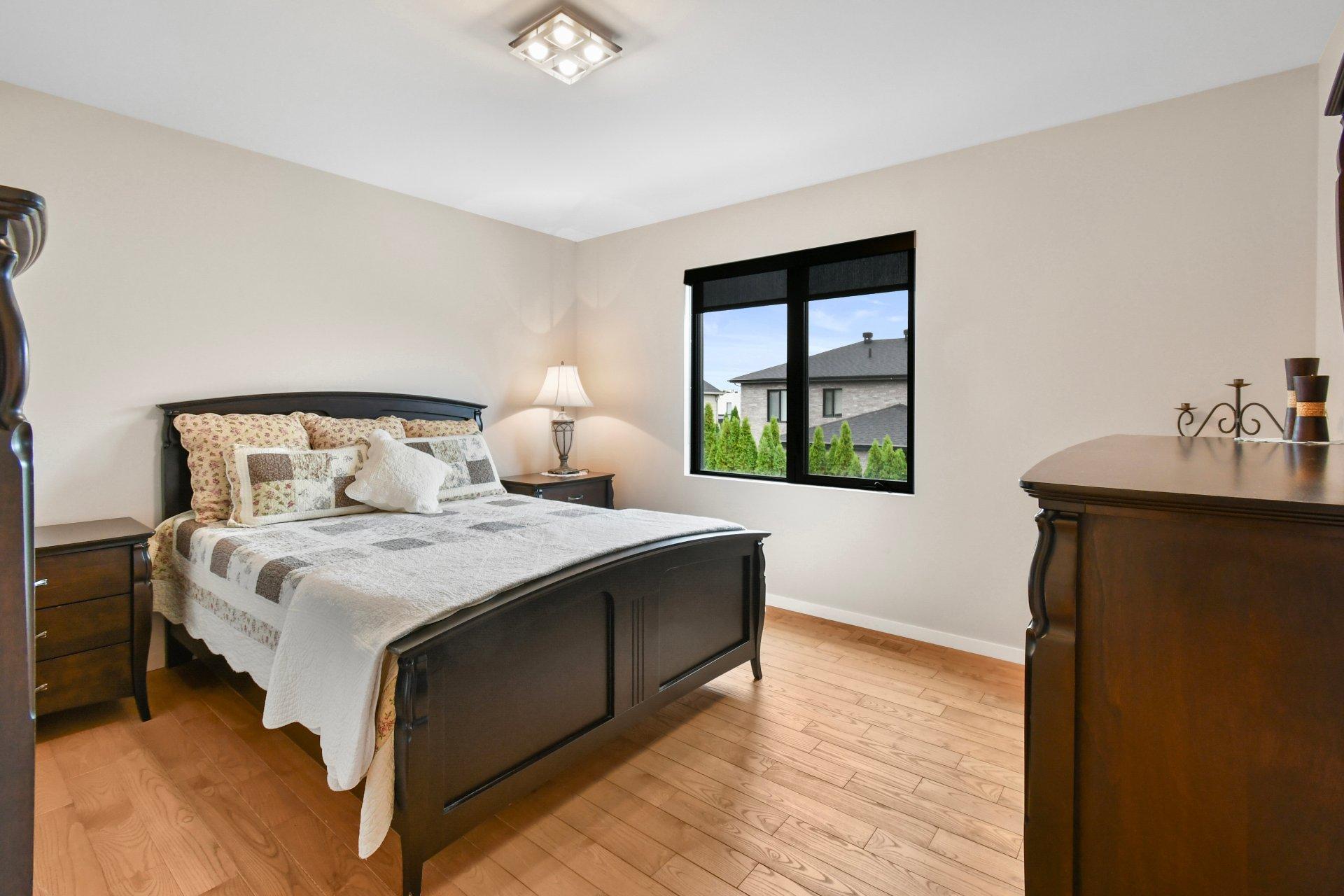 









34


Rue des Arondelles

,
Varennes,




QC
J3X0A8

