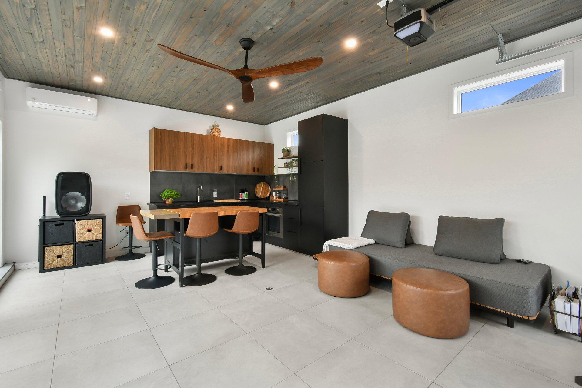 









34


Rue des Arondelles

,
Varennes,




QC
J3X0A8

