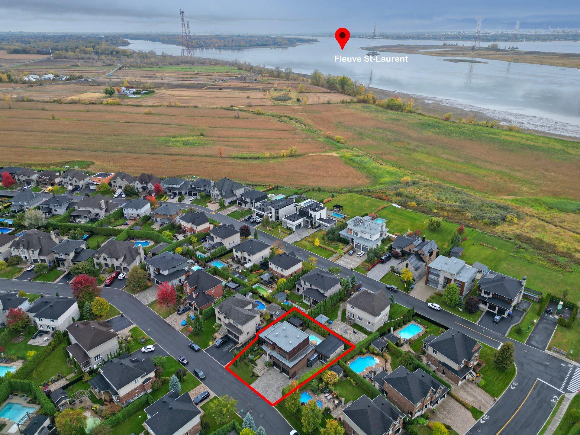 









34


Rue des Arondelles

,
Varennes,




QC
J3X0A8

