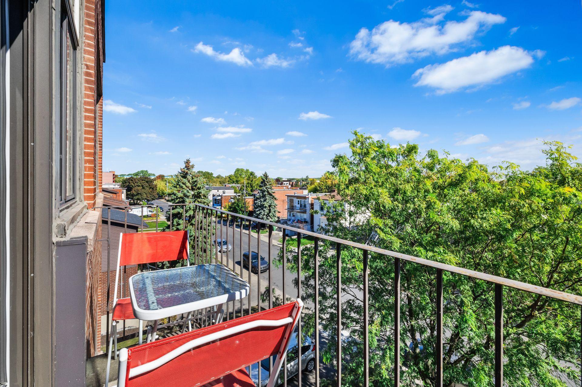 









725


10e Avenue

, 309,
Montréal (Lachine),




QC
H8S3G1

