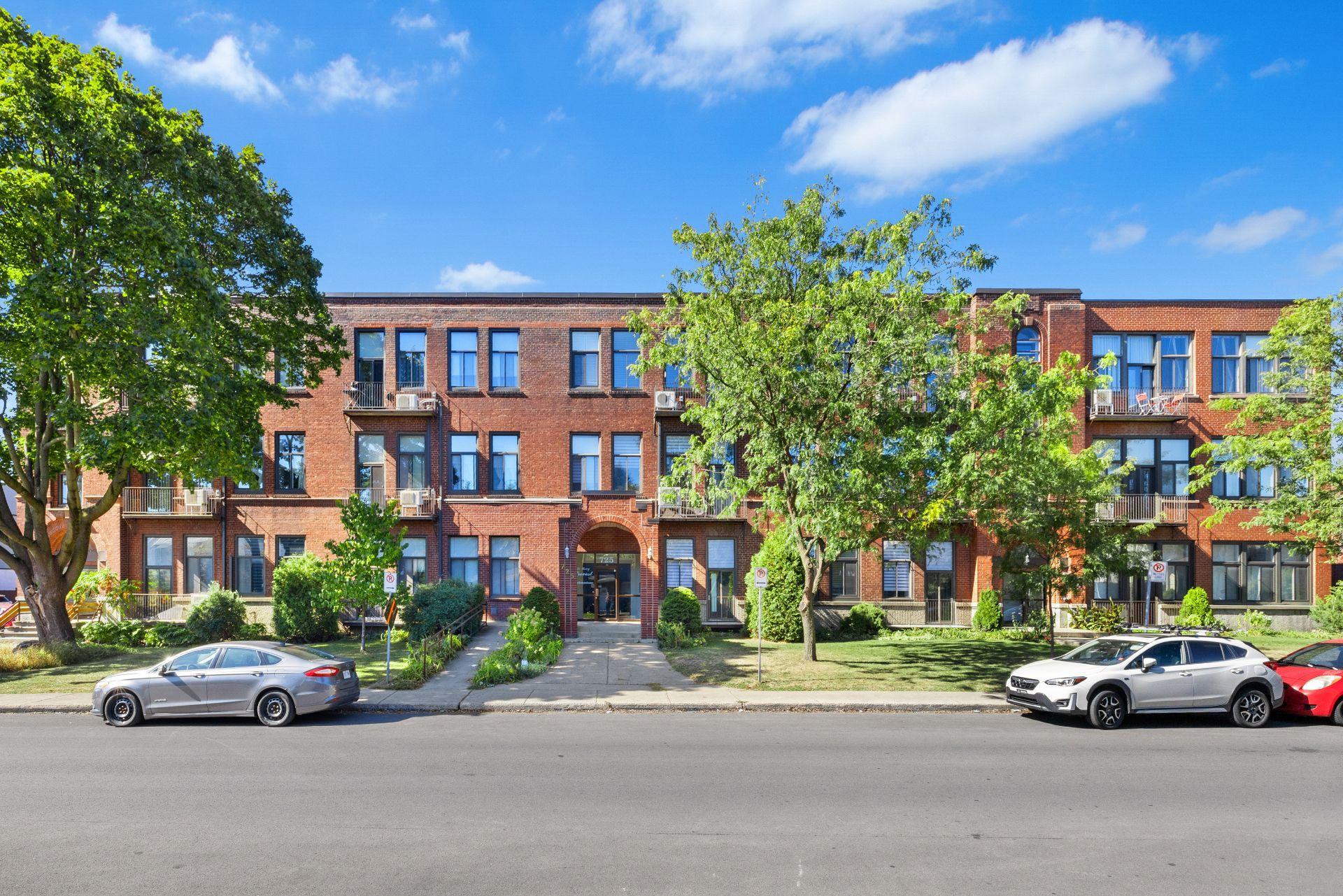 









725


10e Avenue

, 309,
Montréal (Lachine),




QC
H8S3G1

