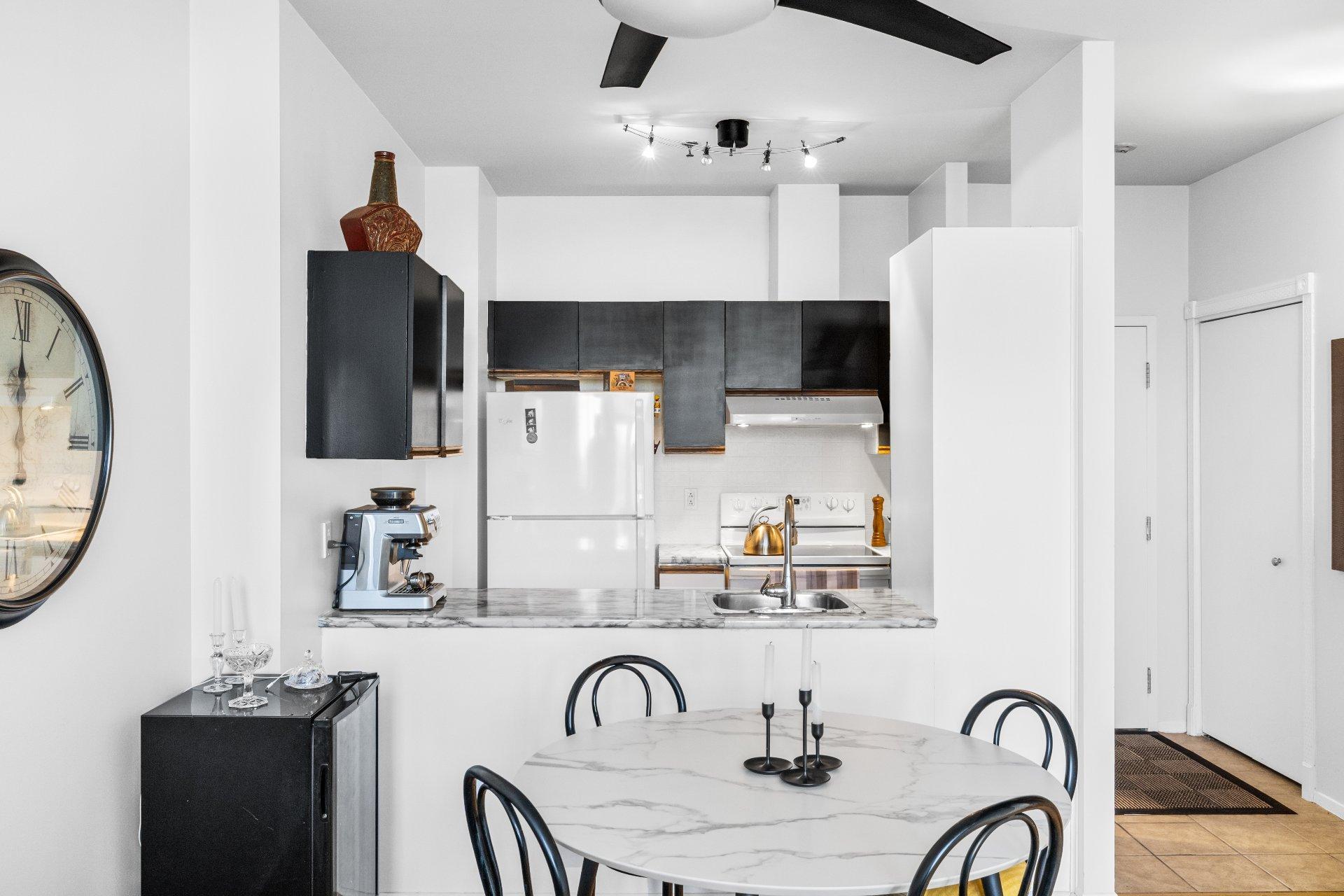 









725


10e Avenue

, 309,
Montréal (Lachine),




QC
H8S3G1

