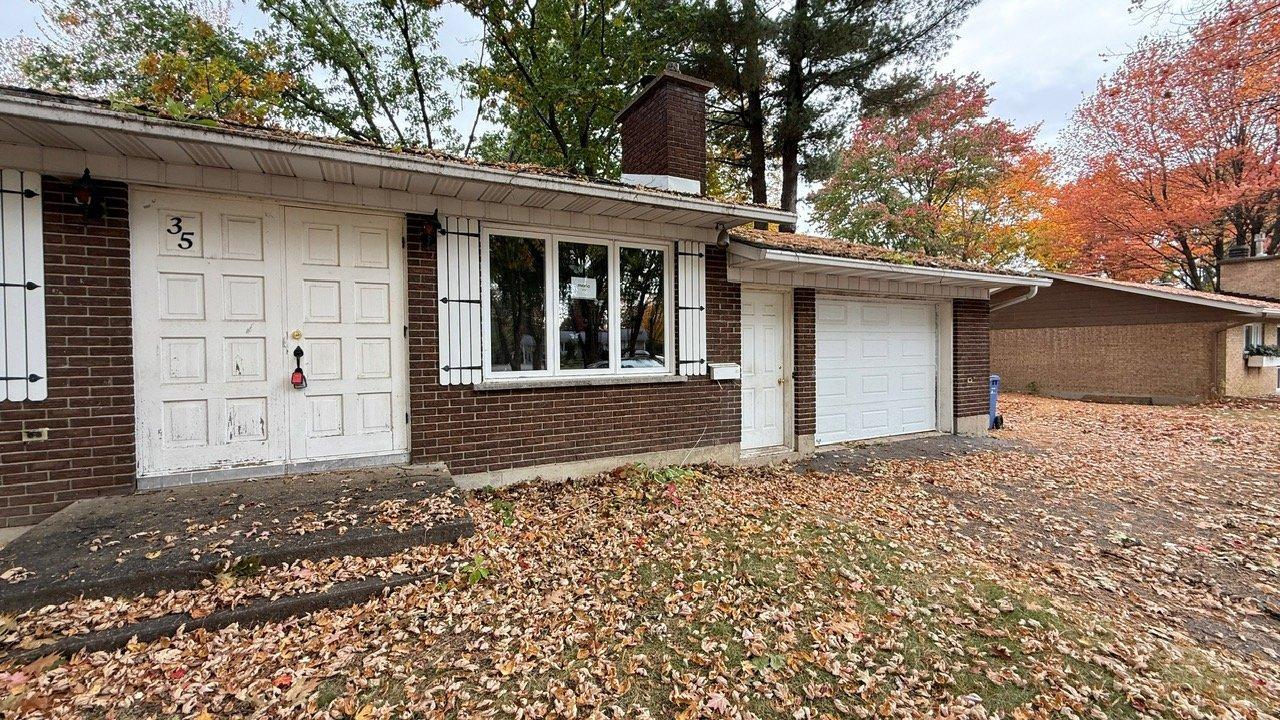









35


Place Vadenais

,
Saint-Charles-Borromée,




QC
J6E6J9

