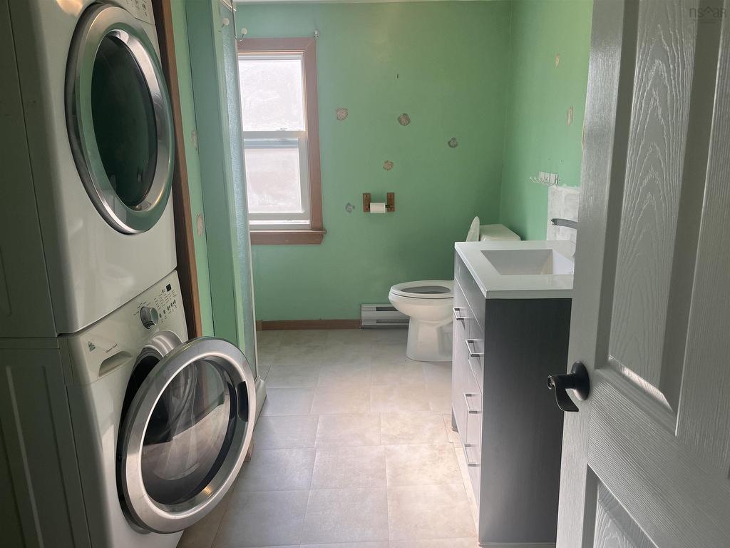 












155 Old Sambro Road

,
Halifax,




NS
B3R 1R1

