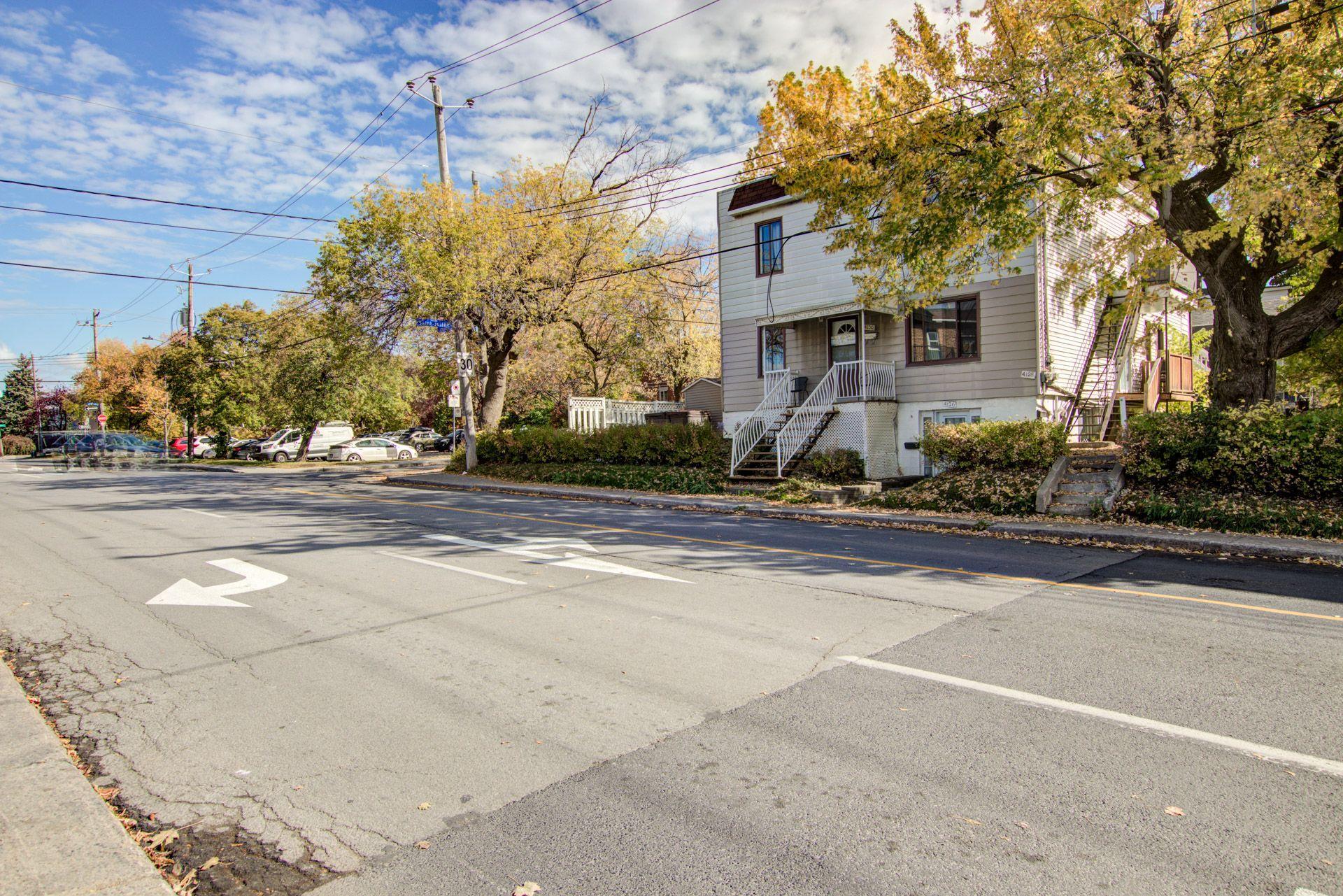 









4126

 - 4130


Rue de Charleroi

,
Montréal (Montréal-Nord),




QC
H1H1S8

