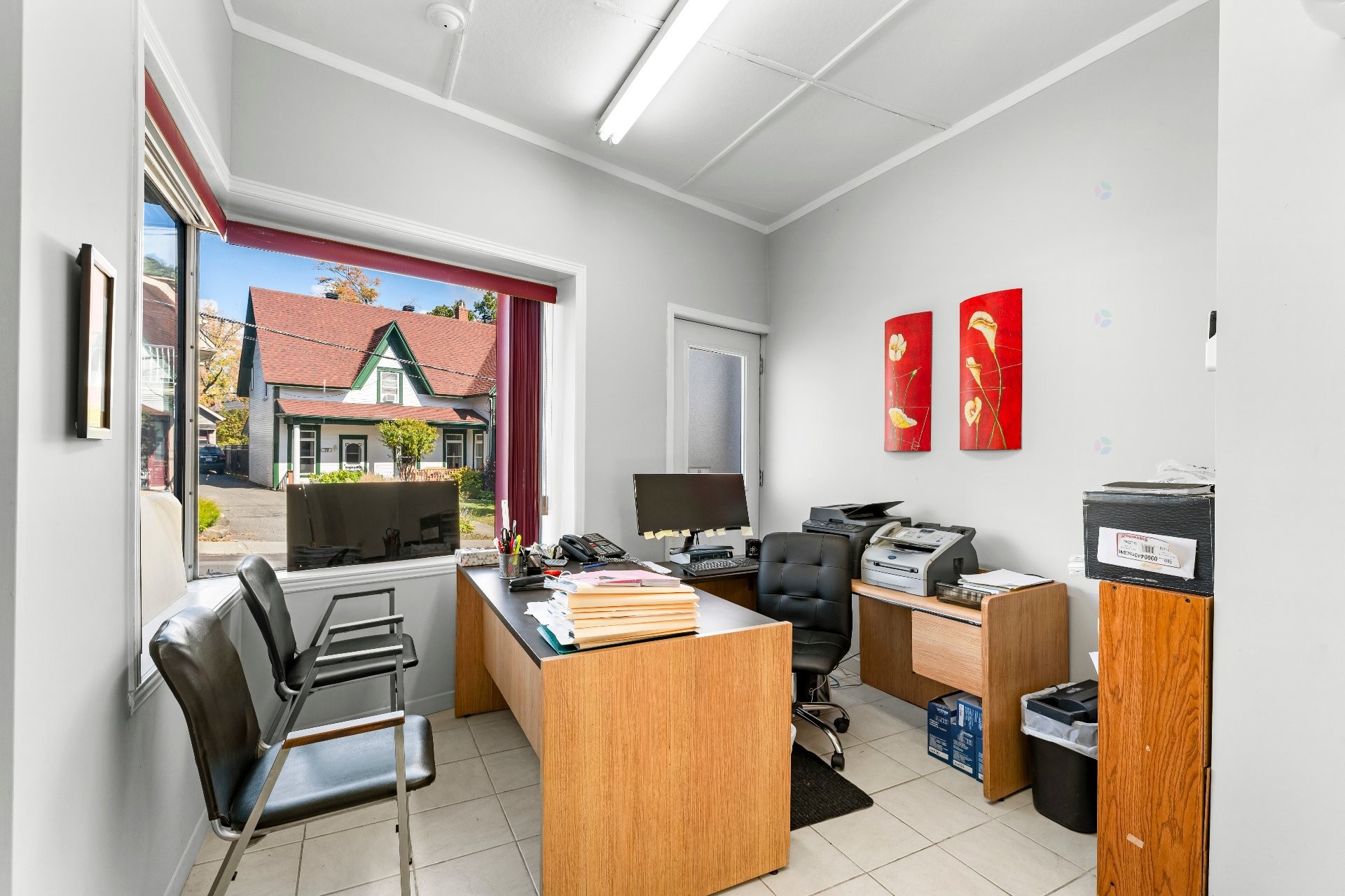 









24

 - 26


Rue Court

,
Coaticook,




QC
J1A1K9

