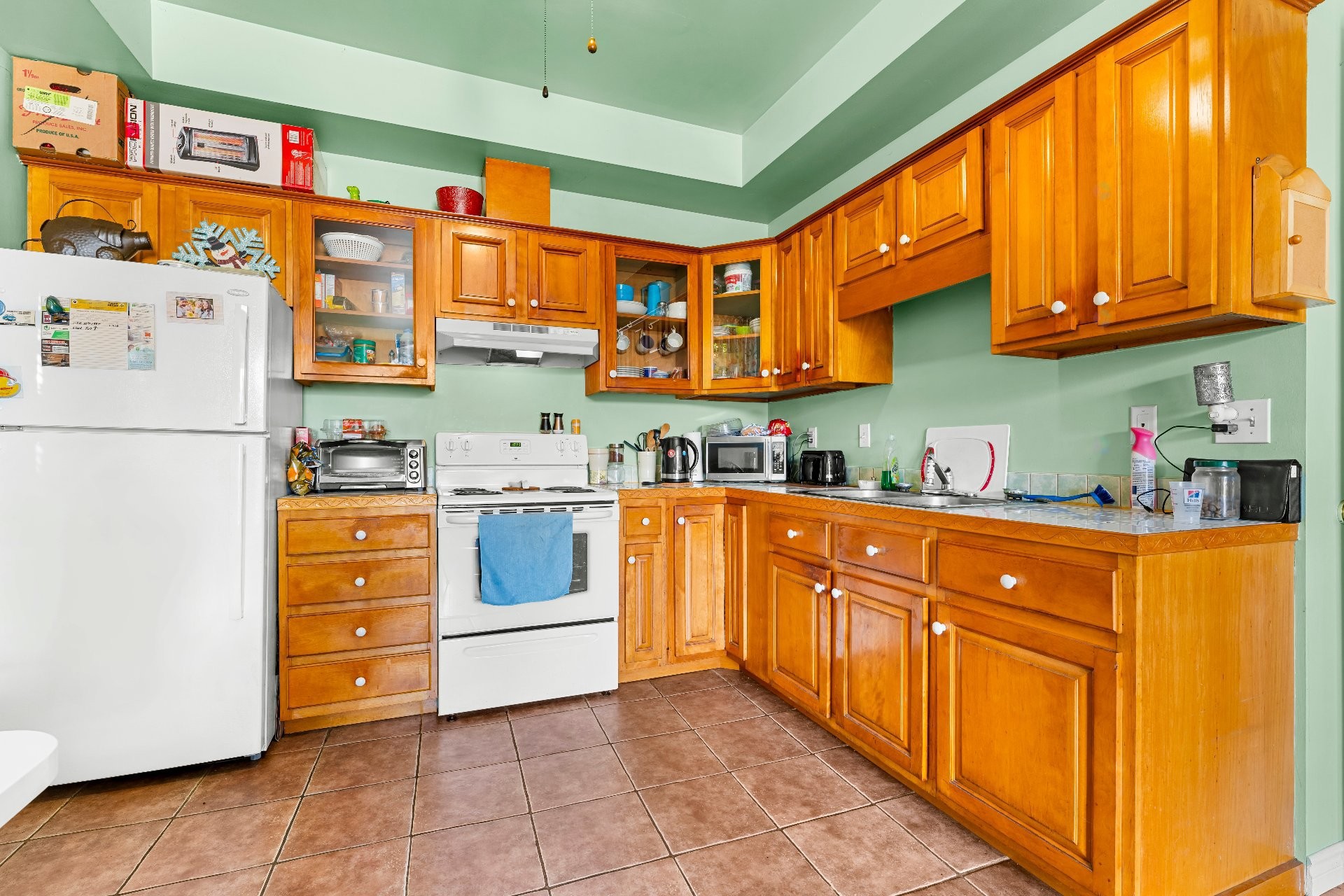 









24

 - 26


Rue Court

,
Coaticook,




QC
J1A1K9

