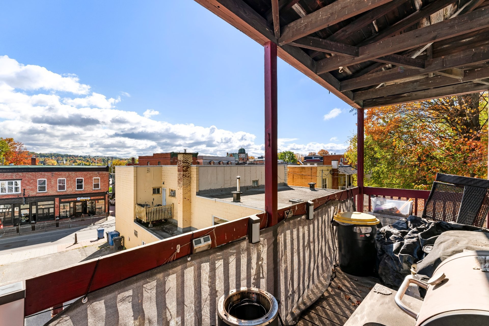 









24

 - 26


Rue Court

,
Coaticook,




QC
J1A1K9

