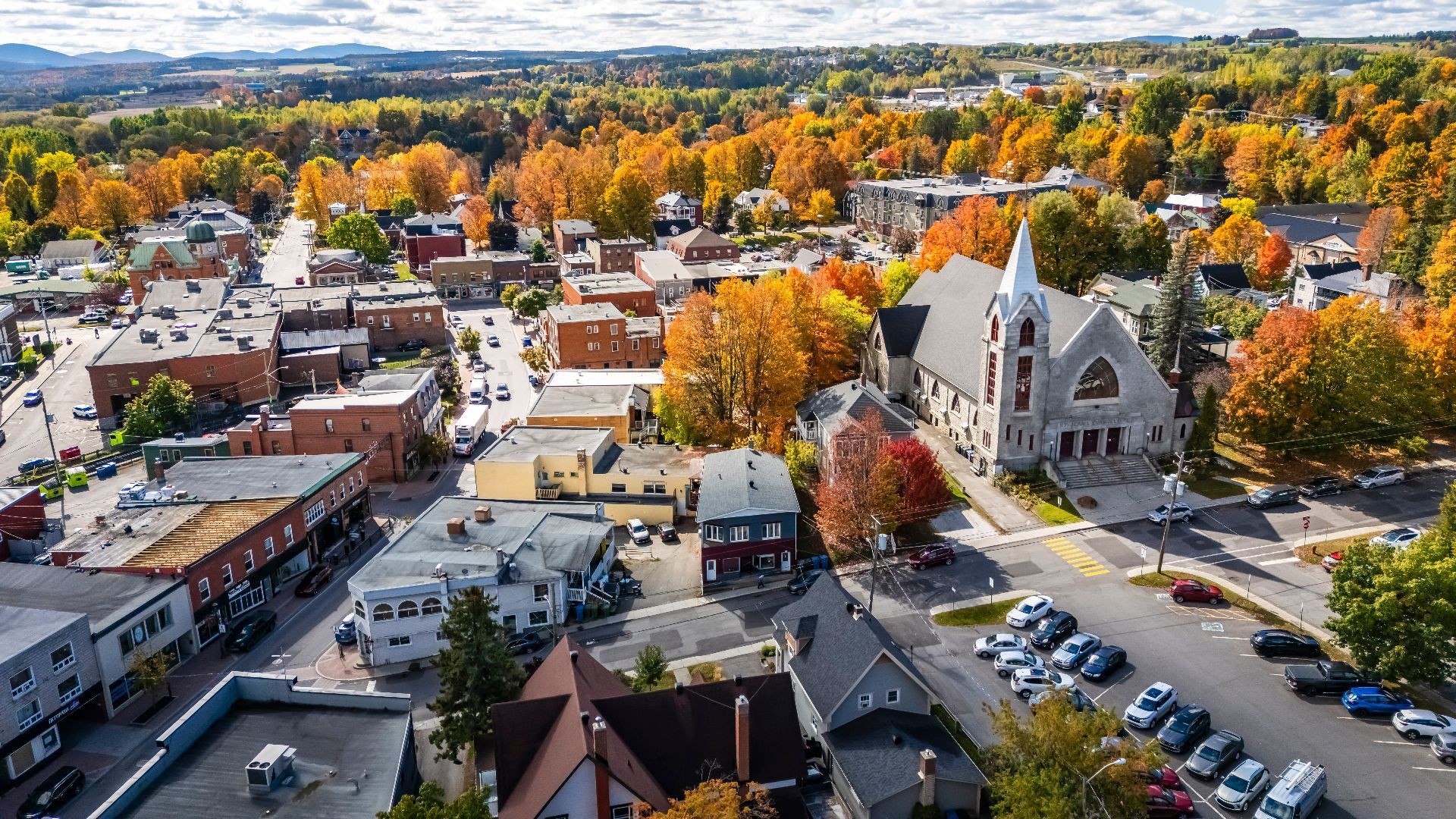 









24

 - 26


Rue Court

,
Coaticook,




QC
J1A1K9


