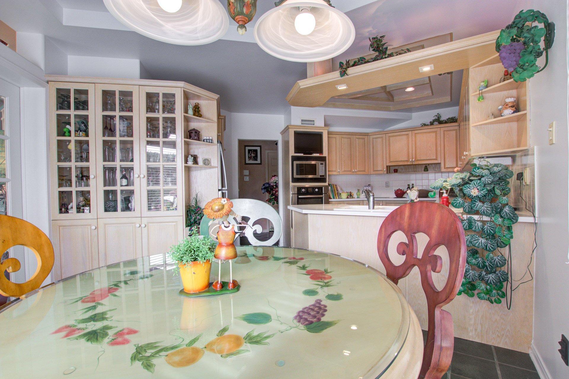 









1708


Rue de la Biche

,
Longueuil (Le Vieux-Longueuil),




QC
J4N1M9

