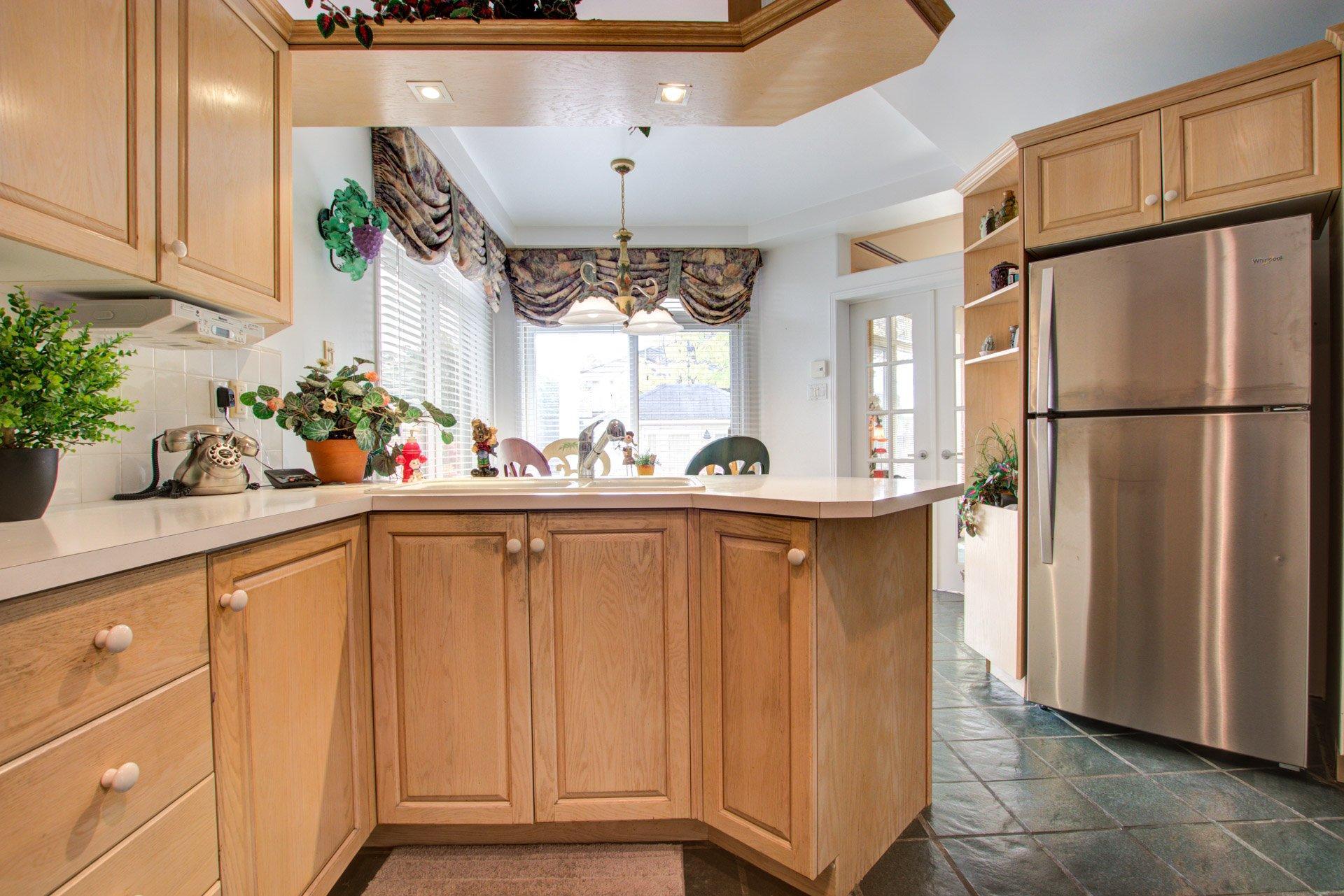 









1708


Rue de la Biche

,
Longueuil (Le Vieux-Longueuil),




QC
J4N1M9

