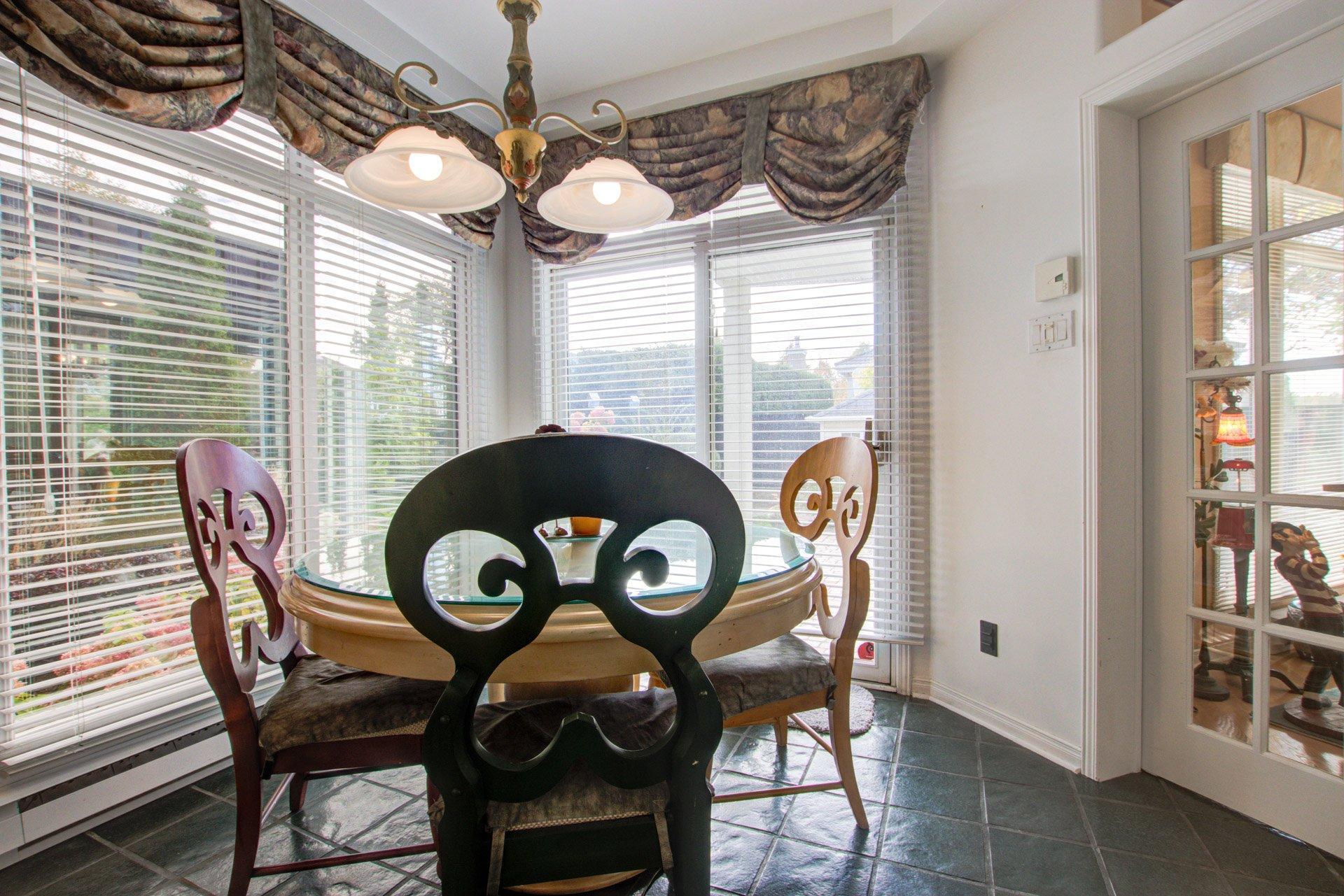 









1708


Rue de la Biche

,
Longueuil (Le Vieux-Longueuil),




QC
J4N1M9

