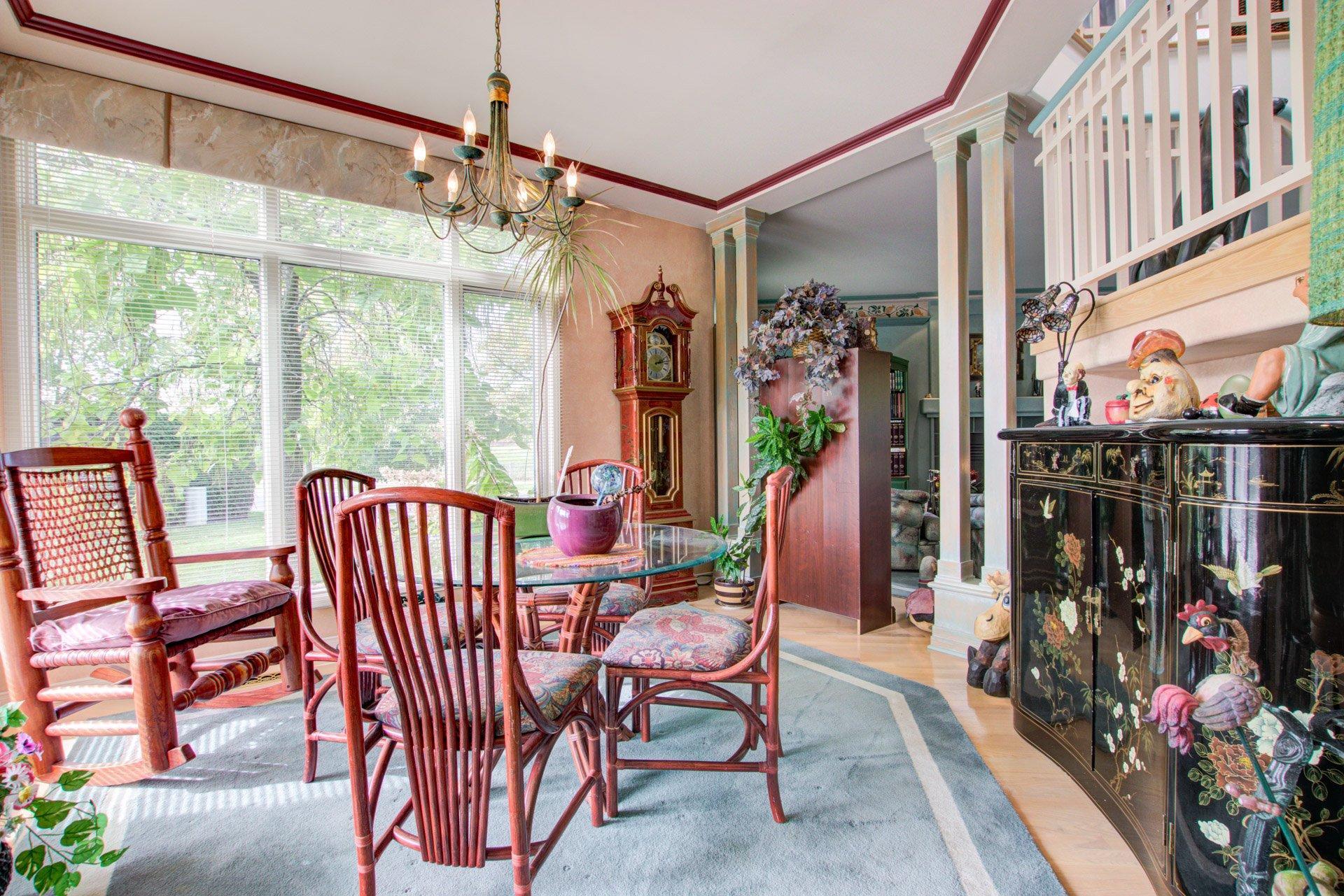 









1708


Rue de la Biche

,
Longueuil (Le Vieux-Longueuil),




QC
J4N1M9

