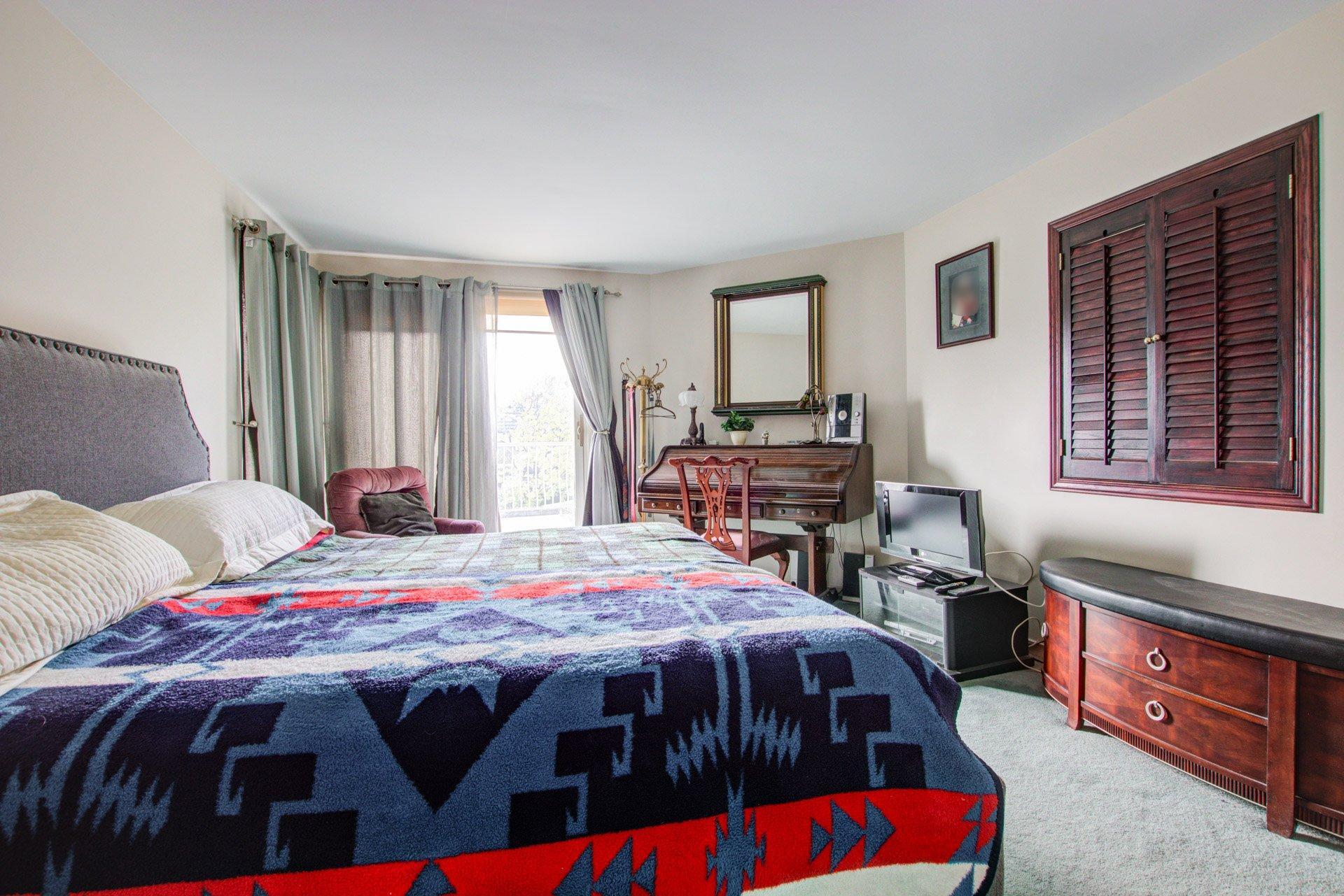 









1708


Rue de la Biche

,
Longueuil (Le Vieux-Longueuil),




QC
J4N1M9

