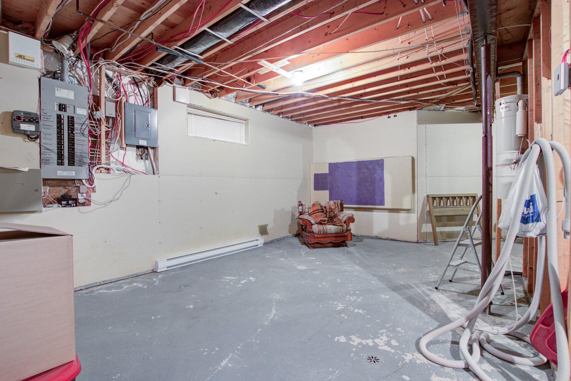 









1708


Rue de la Biche

,
Longueuil (Le Vieux-Longueuil),




QC
J4N1M9

