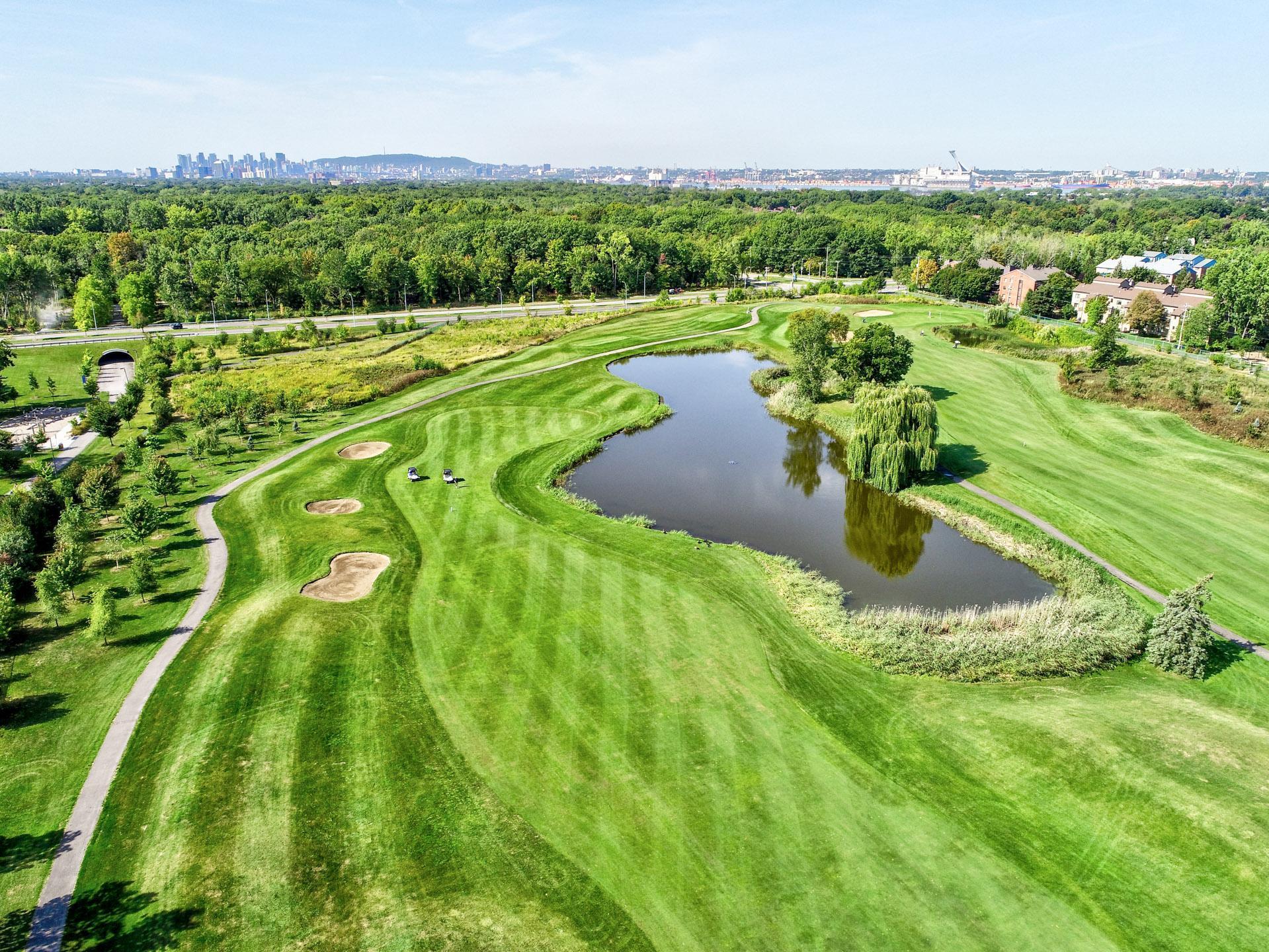 









1708


Rue de la Biche

,
Longueuil (Le Vieux-Longueuil),




QC
J4N1M9

