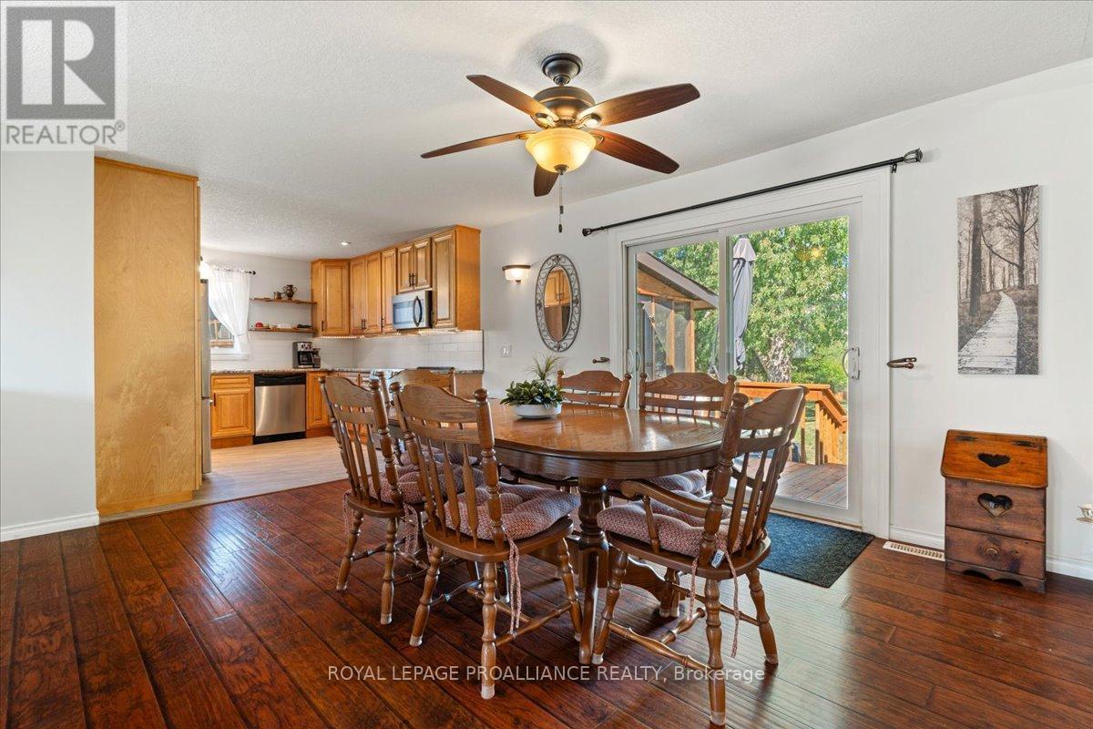 












558 AIKINS ROAD

,
Quinte West (Sidney Ward),




Ontario
K8N4Z2


