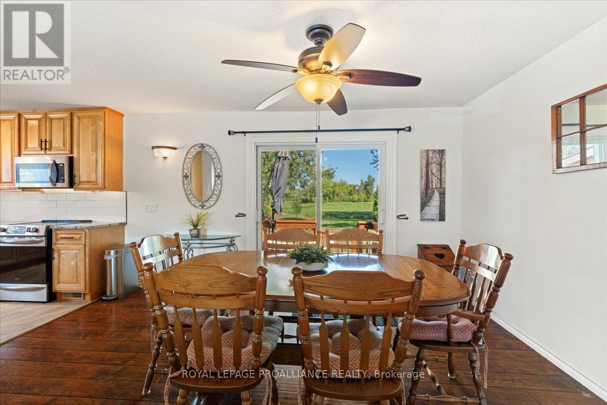 












558 AIKINS ROAD

,
Quinte West (Sidney Ward),




Ontario
K8N4Z2


