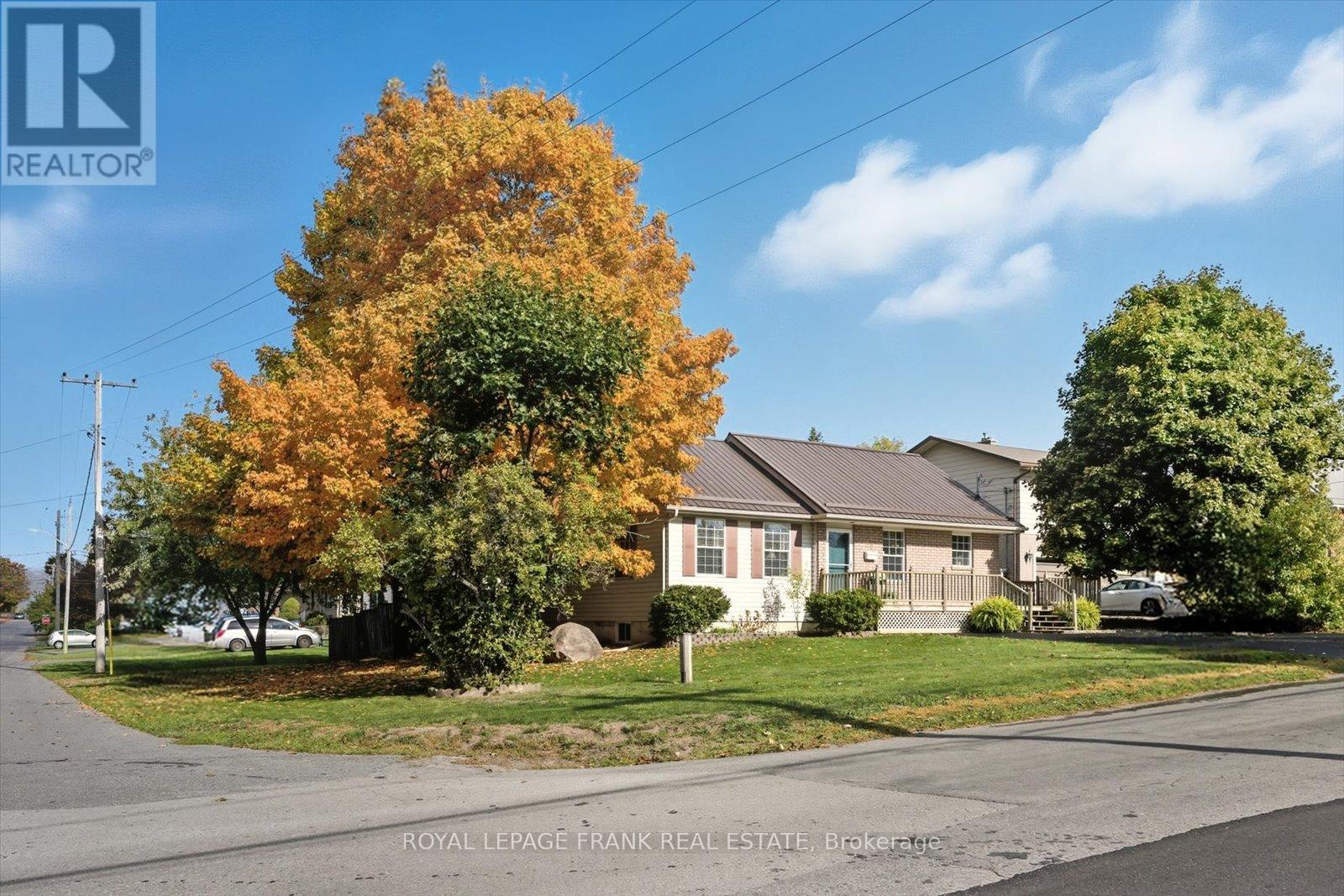 












34 RIVERVIEW ROAD

,
Kawartha Lakes (Lindsay),




Ontario
K9V1B3

