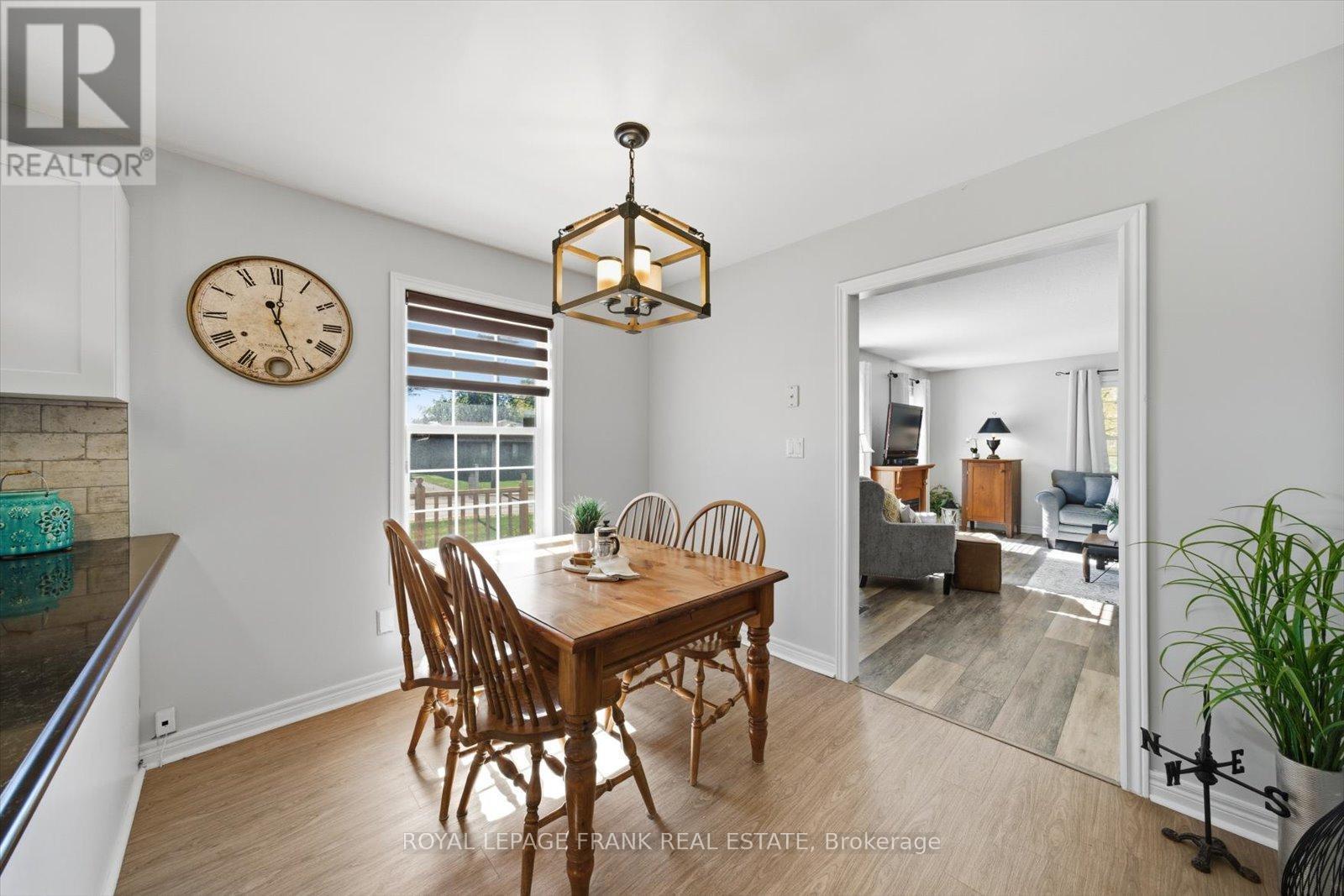 












34 RIVERVIEW ROAD

,
Kawartha Lakes (Lindsay),




Ontario
K9V1B3

