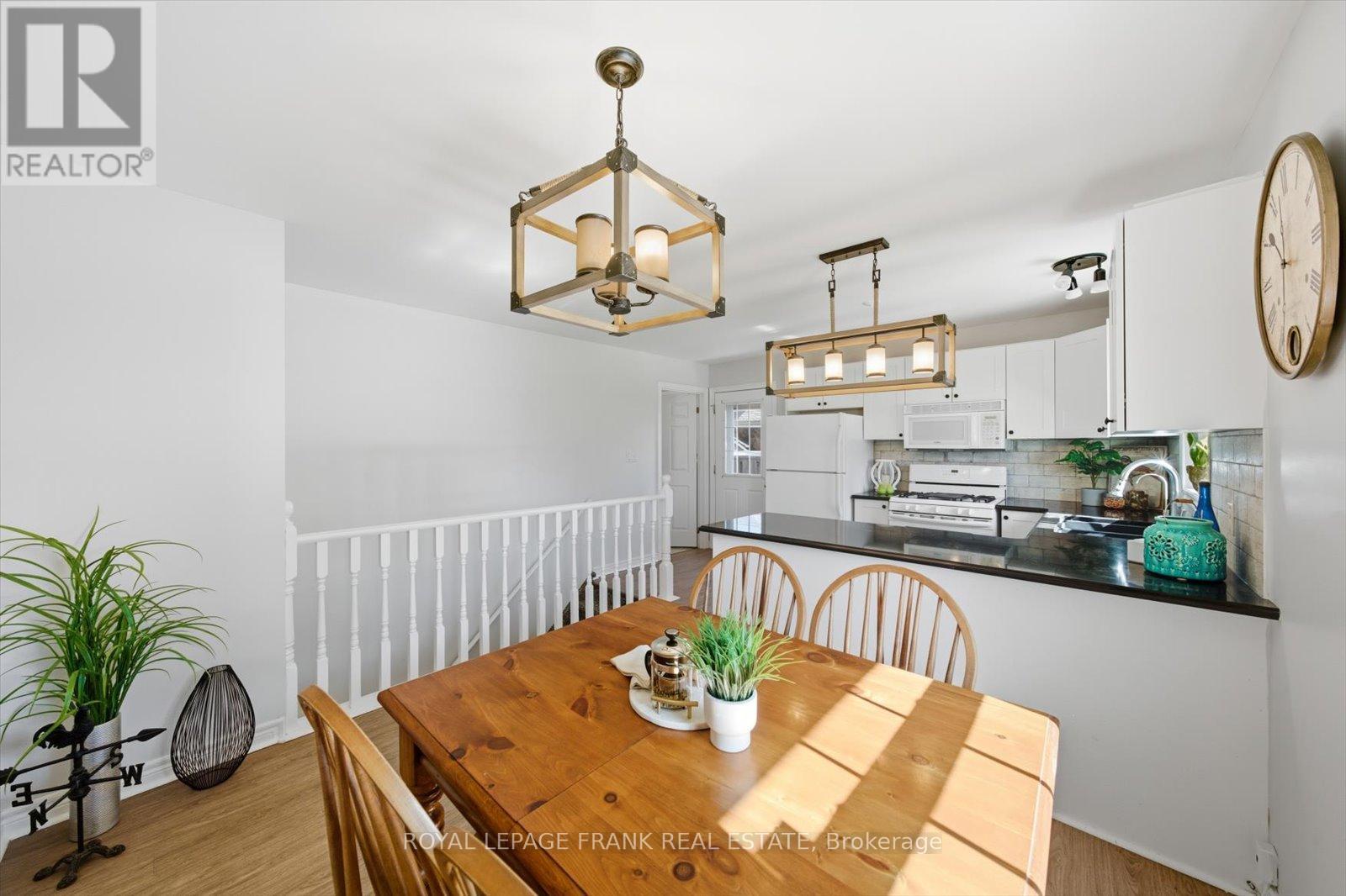 












34 RIVERVIEW ROAD

,
Kawartha Lakes (Lindsay),




Ontario
K9V1B3

