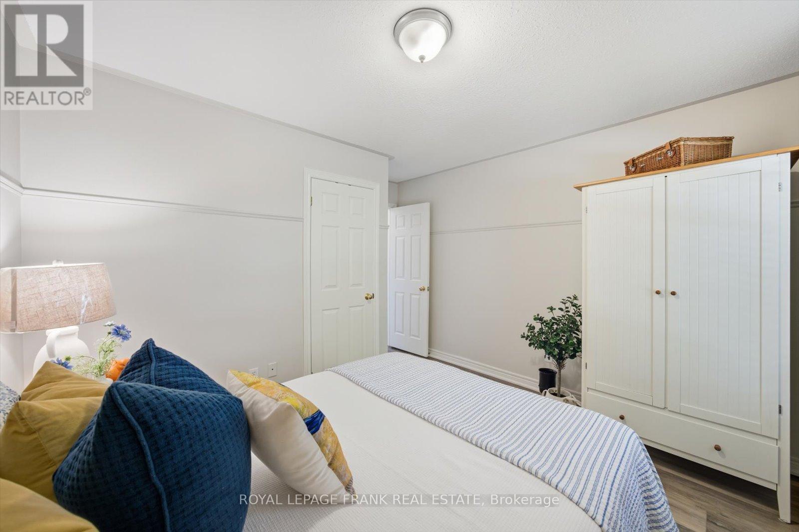 












34 RIVERVIEW ROAD

,
Kawartha Lakes (Lindsay),




Ontario
K9V1B3

