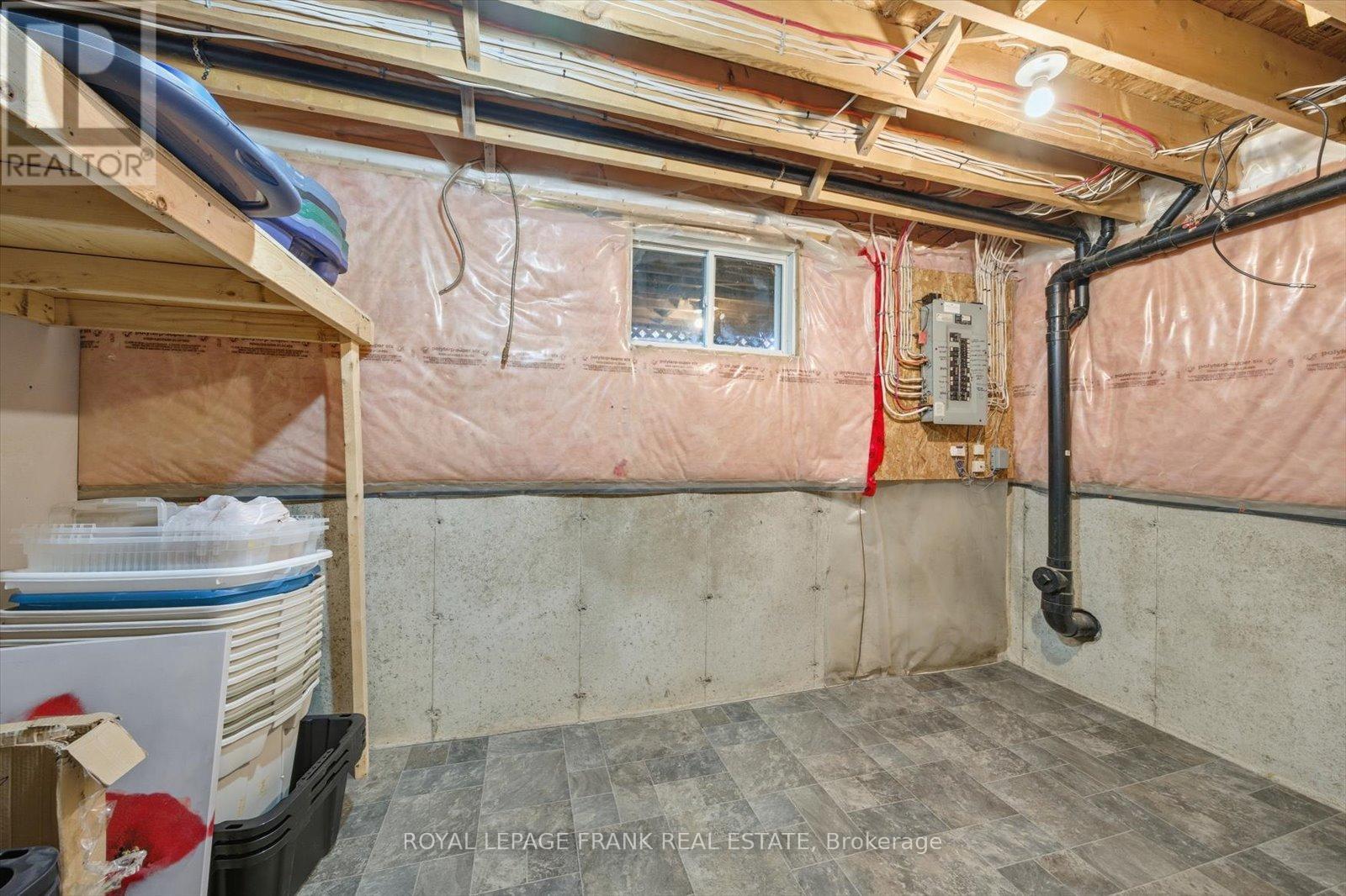












34 RIVERVIEW ROAD

,
Kawartha Lakes (Lindsay),




Ontario
K9V1B3

